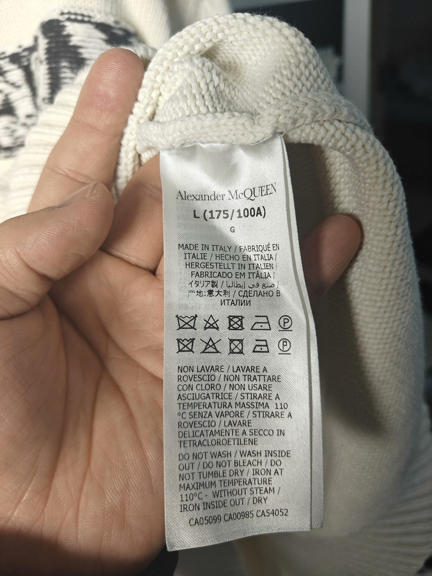 Alexander McQueen Alexander McQueen Knit White Sweater L Women Size L / US 10 / IT 46 - 3 Thumbnail