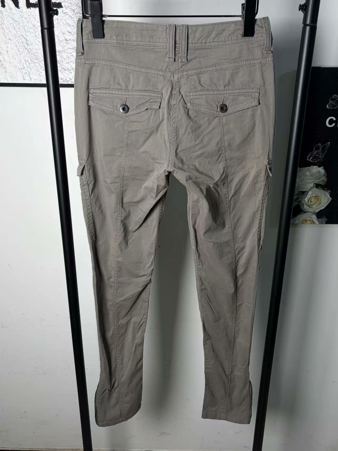 Burberry Burberry Cargo White Casual Pants 30 Men Size US 30 / EU 46 - 2 Thumbnail