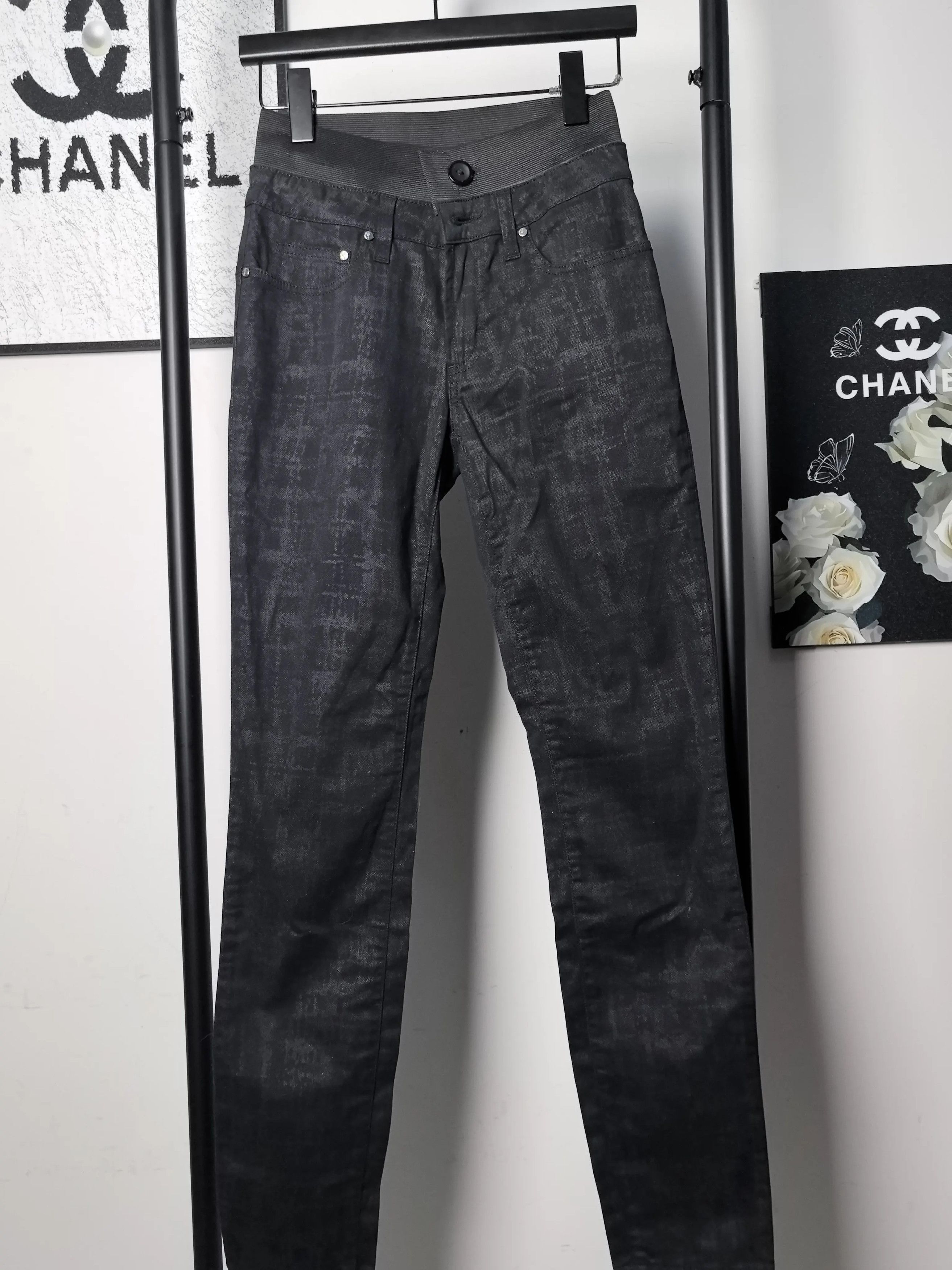 Versace Versace White Casual Pants 30 Men Size US 30 / EU 46 - 2 Thumbnail