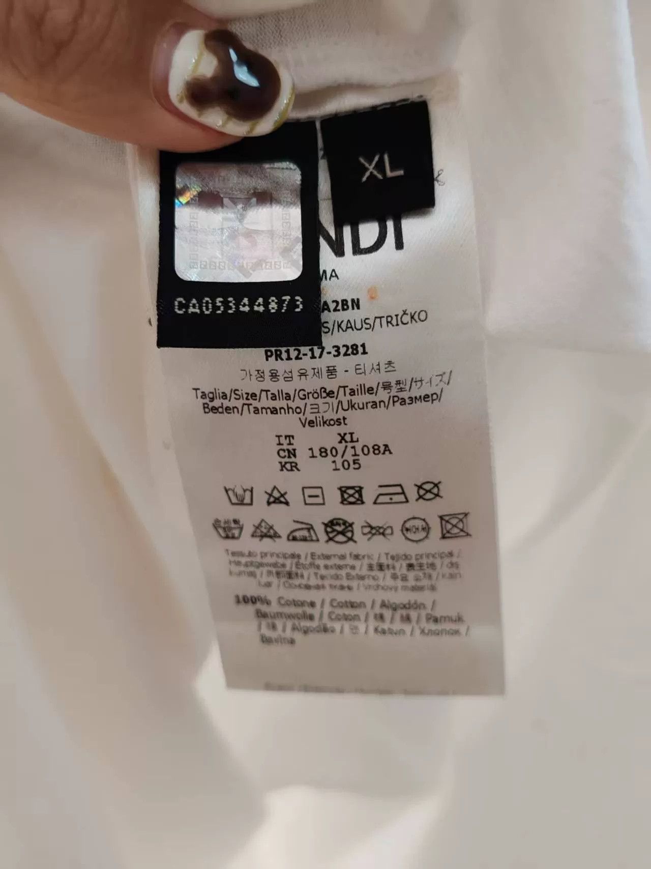 Fendi Fendi White T-Shirt xl Men Size US XL / EU 56 / 4 - 4 Thumbnail