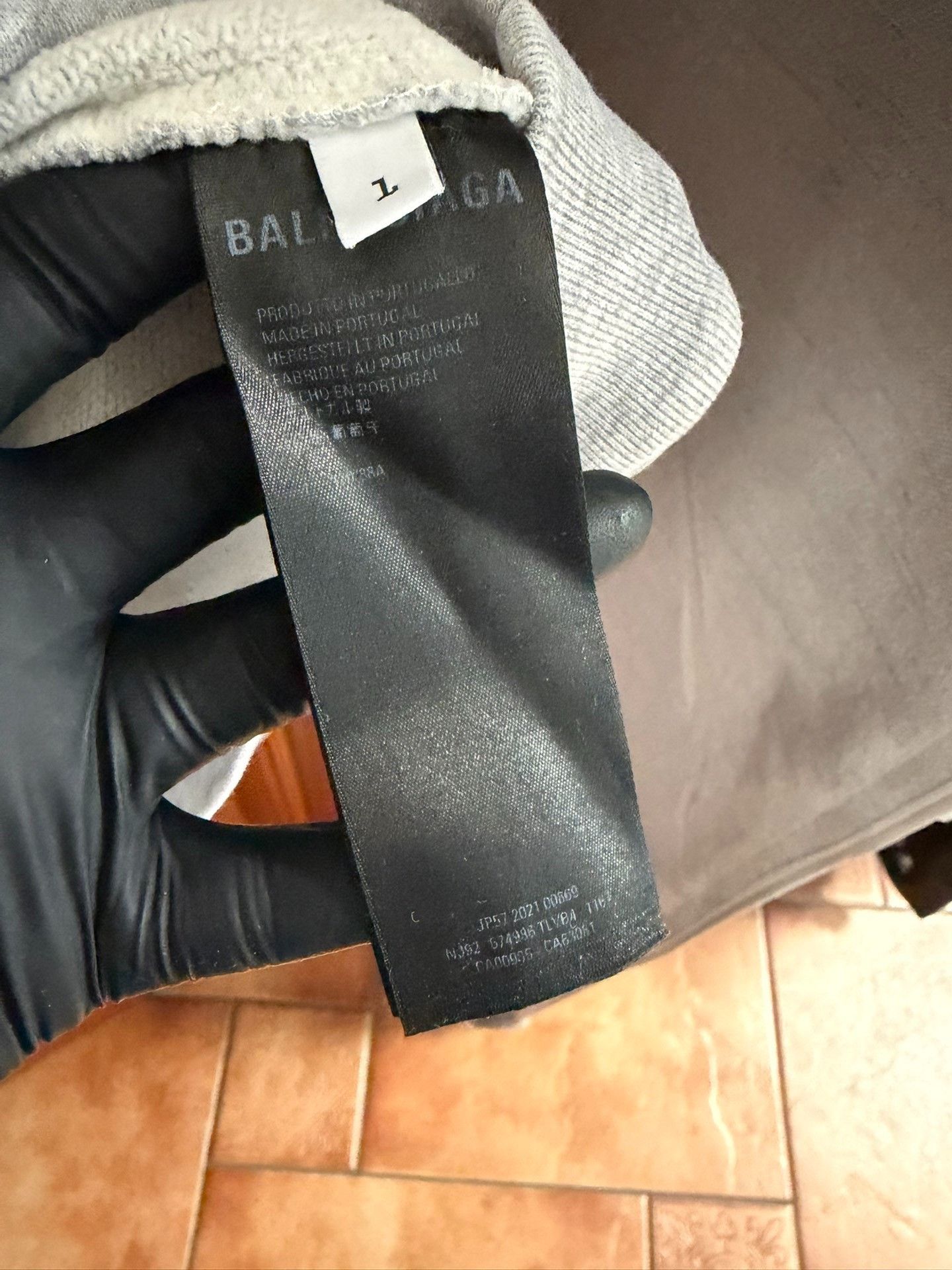Balenciaga Balenciaga Reverse Logo Hoodie Size 1 Size US S / EU 44-46 / 1 - 3 Thumbnail