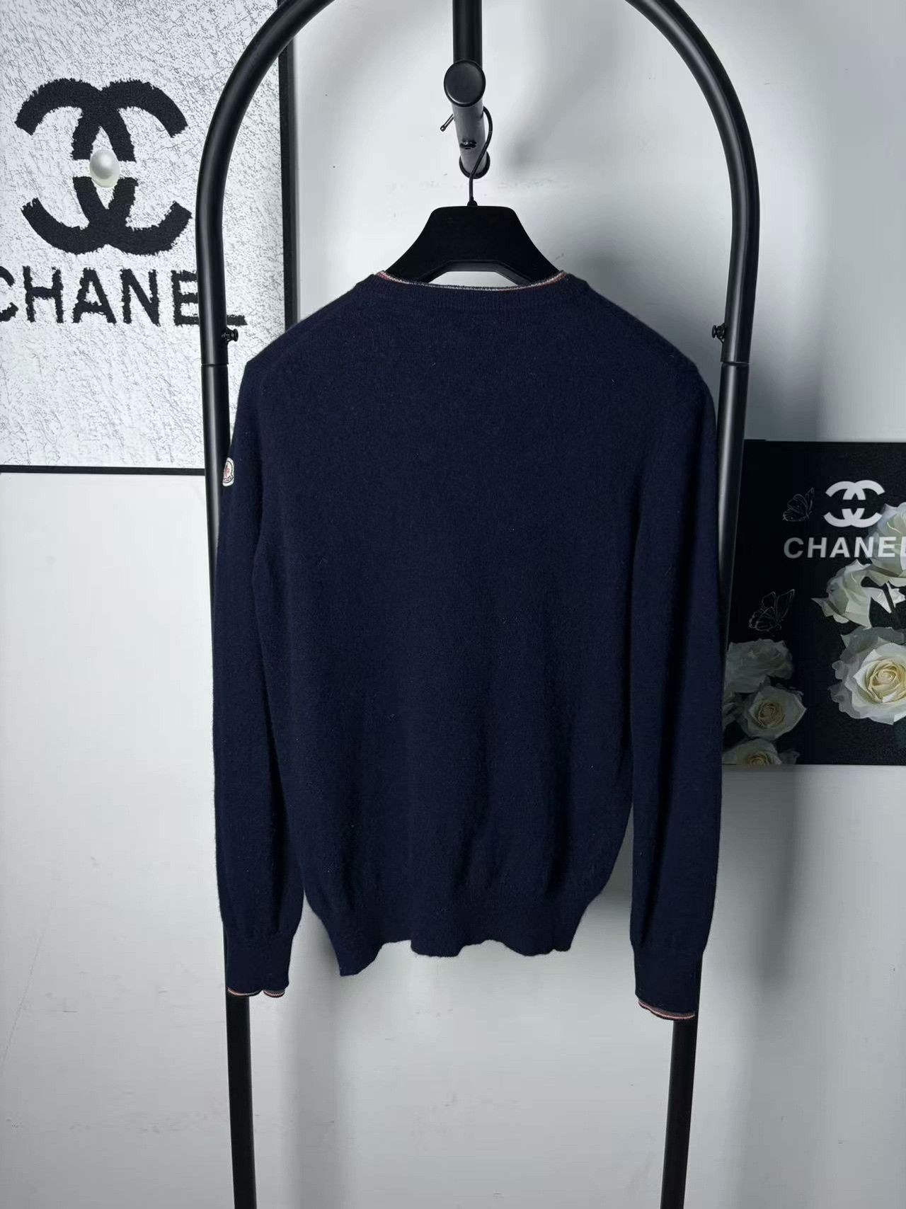 Moncler Moncler Retro White Sweater l Men Size US L / EU 52-54 / 3 - 2 Thumbnail