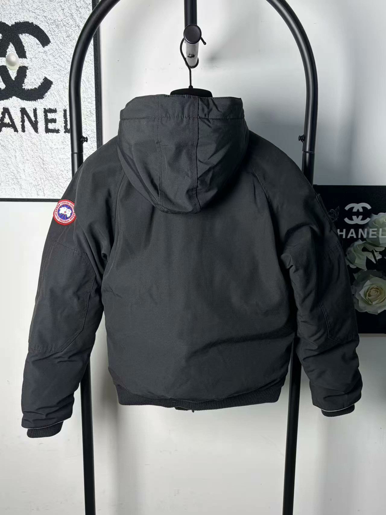 Canada Goose Canada Goose Retro Down White Heavy Coat m Men Size US M / EU 48-50 / 2 - 2 Thumbnail
