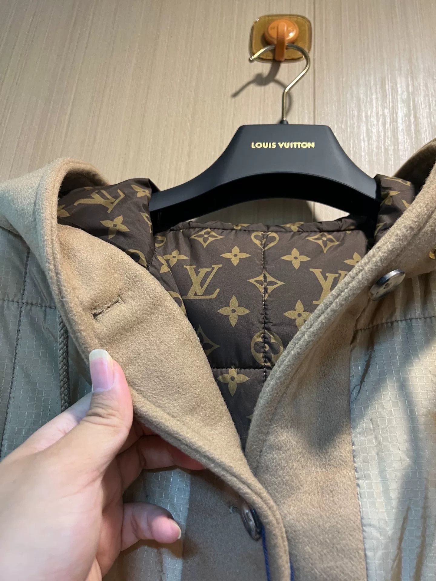 Louis Vuitton Louis Vuitton Monogram Lining Padded Jacket 40 Size M / US 6-8 / IT 42-44 - 2 Thumbnail