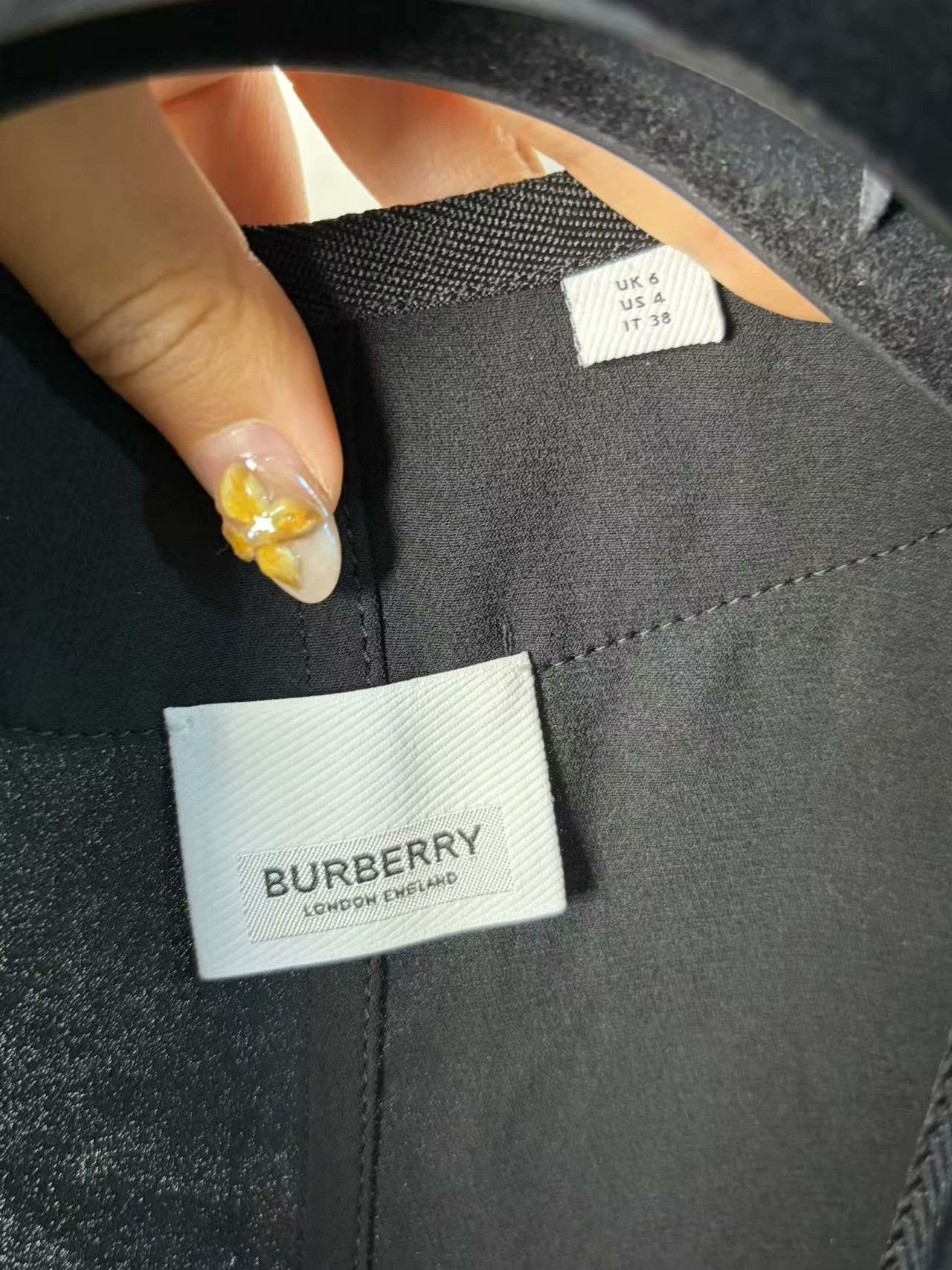 Burberry Burberry White Vest M Women Size M / US 6-8 / IT 42-44 - 4 Thumbnail
