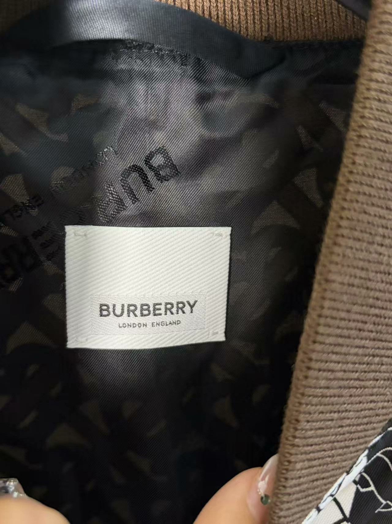 Burberry Burberry White Light Jacket xl Men Size US XL / EU 56 / 4 - 3 Thumbnail