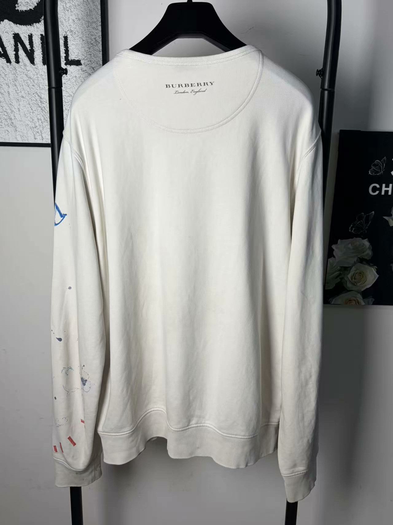 Burberry Burberry Graphic White Hoodie l Men Size US L / EU 52-54 / 3 - 2 Thumbnail