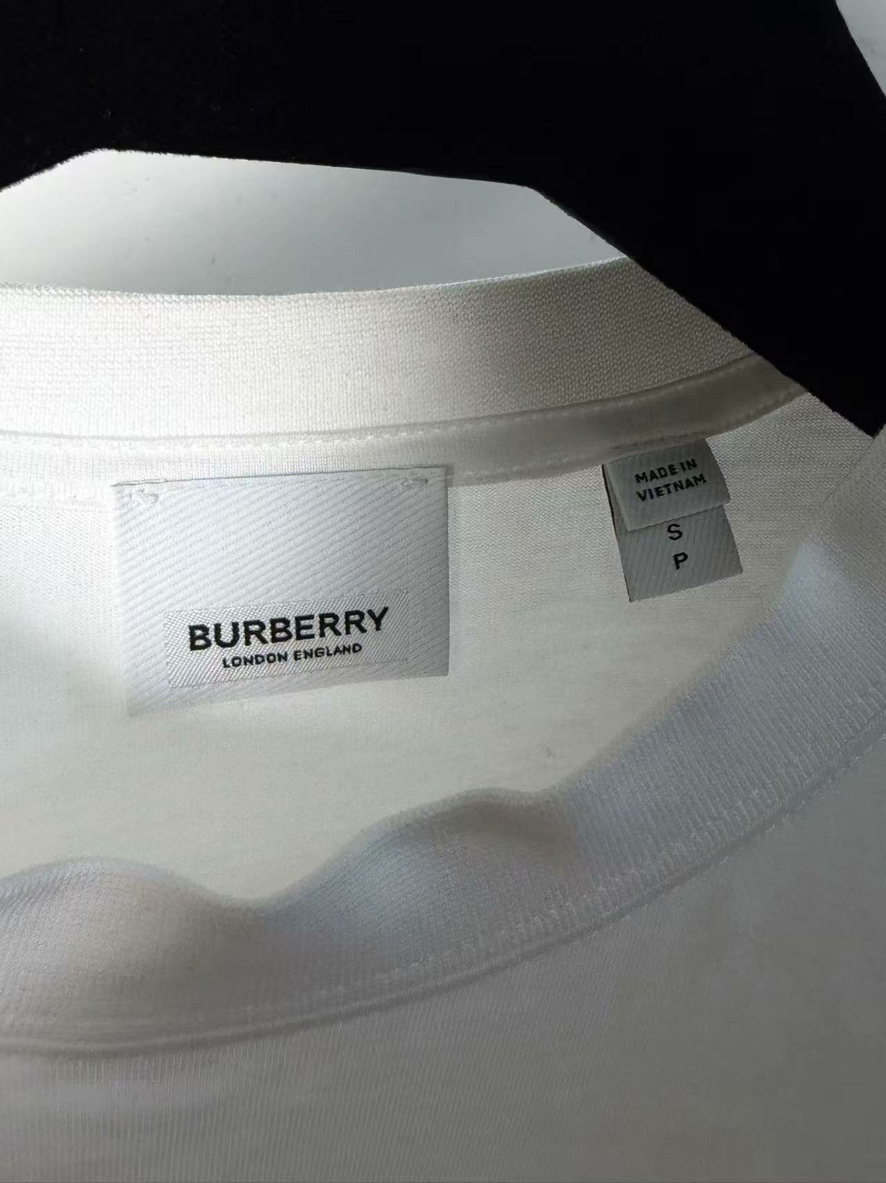 Burberry Burberry Retro White T-Shirt s Men Size US S / EU 44-46 / 1 - 3 Thumbnail