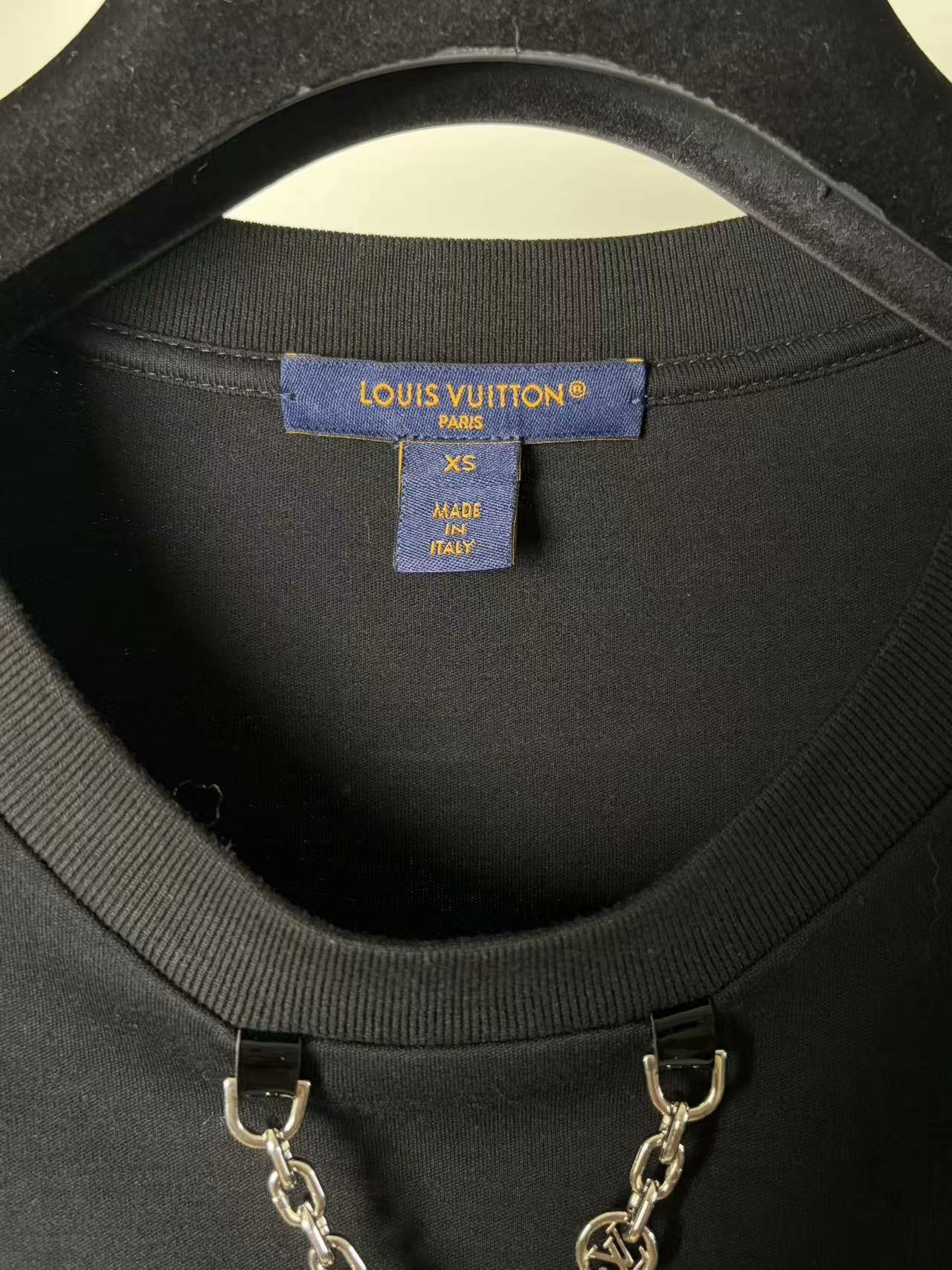 Louis Vuitton Louis Vuitton Retro White T-Shirt XS Women Size XS / US 0-2 / IT 36-38 - 3 Thumbnail