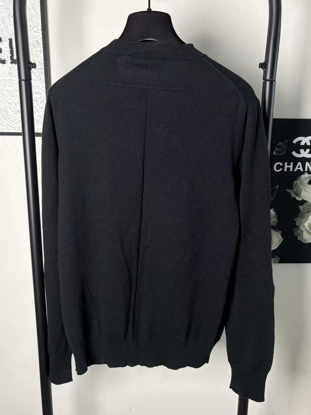 Givenchy Givenchy Knit White Sweater l Men Size US L / EU 52-54 / 3 - 2 Thumbnail