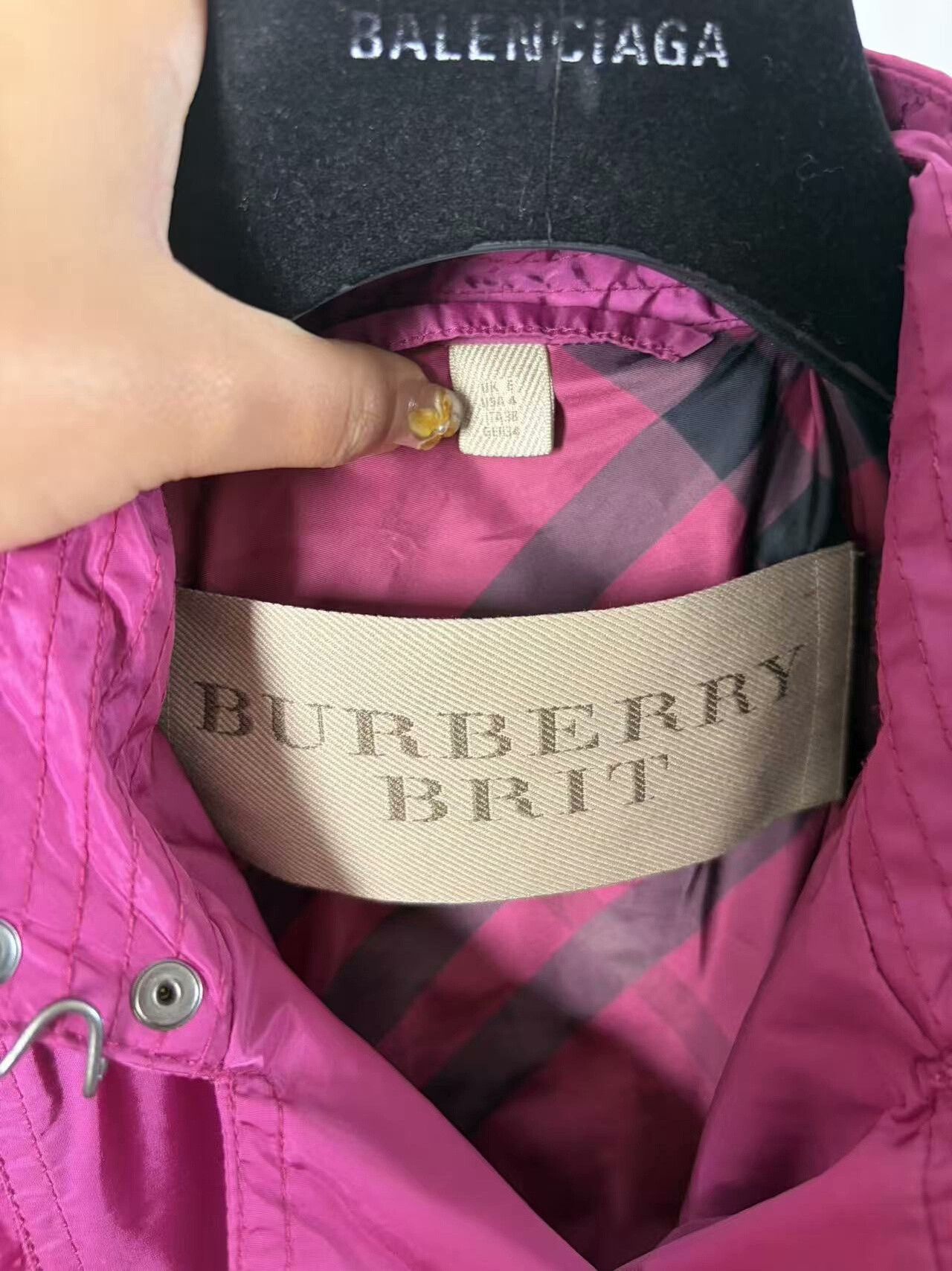 Burberry Burberry Nylon White Jacket M Women Size M / US 6-8 / IT 42-44 - 4 Thumbnail