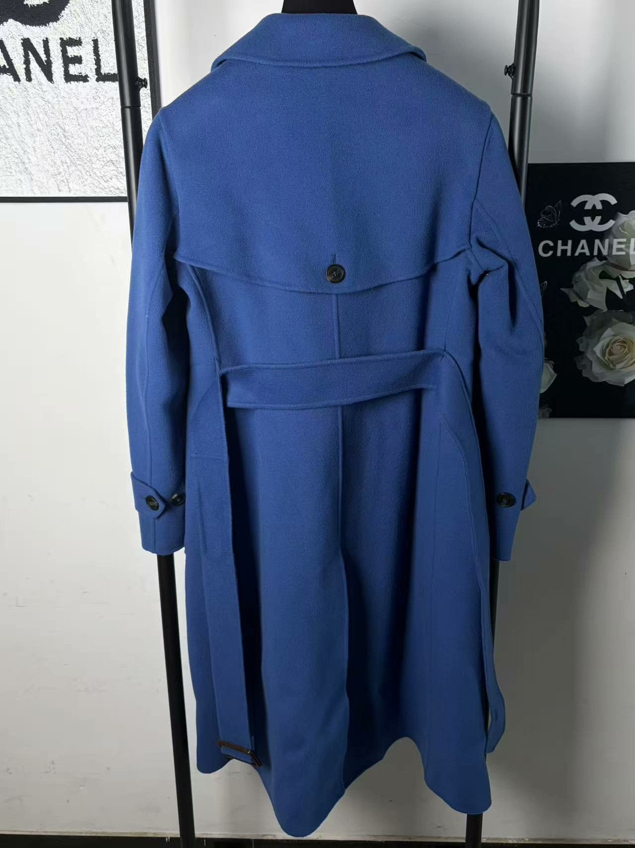 Max Mara Max Mara Wool White Coat L Women Size L / US 10 / IT 46 - 2 Thumbnail