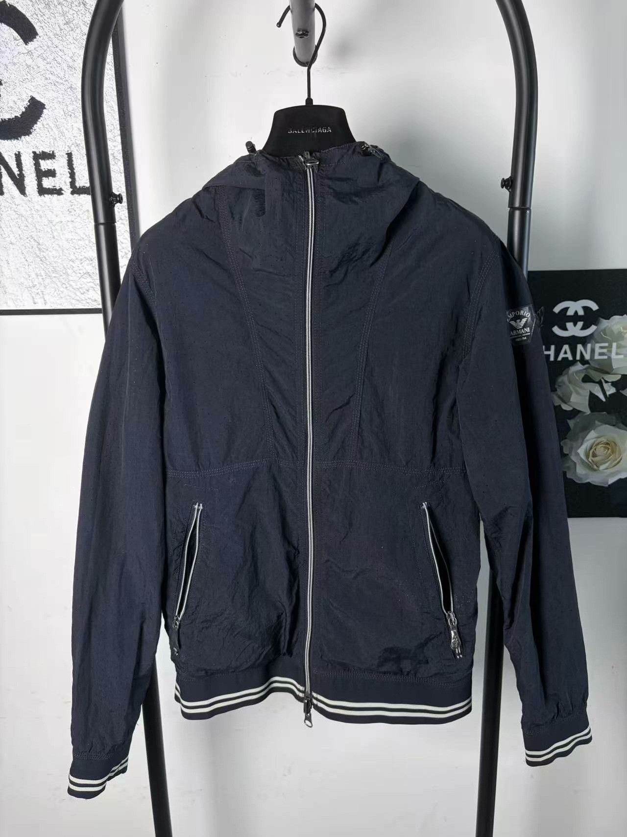 Armani Armani White Light Jacket s Men Size US S / EU 44-46 / 1 - 3 Thumbnail