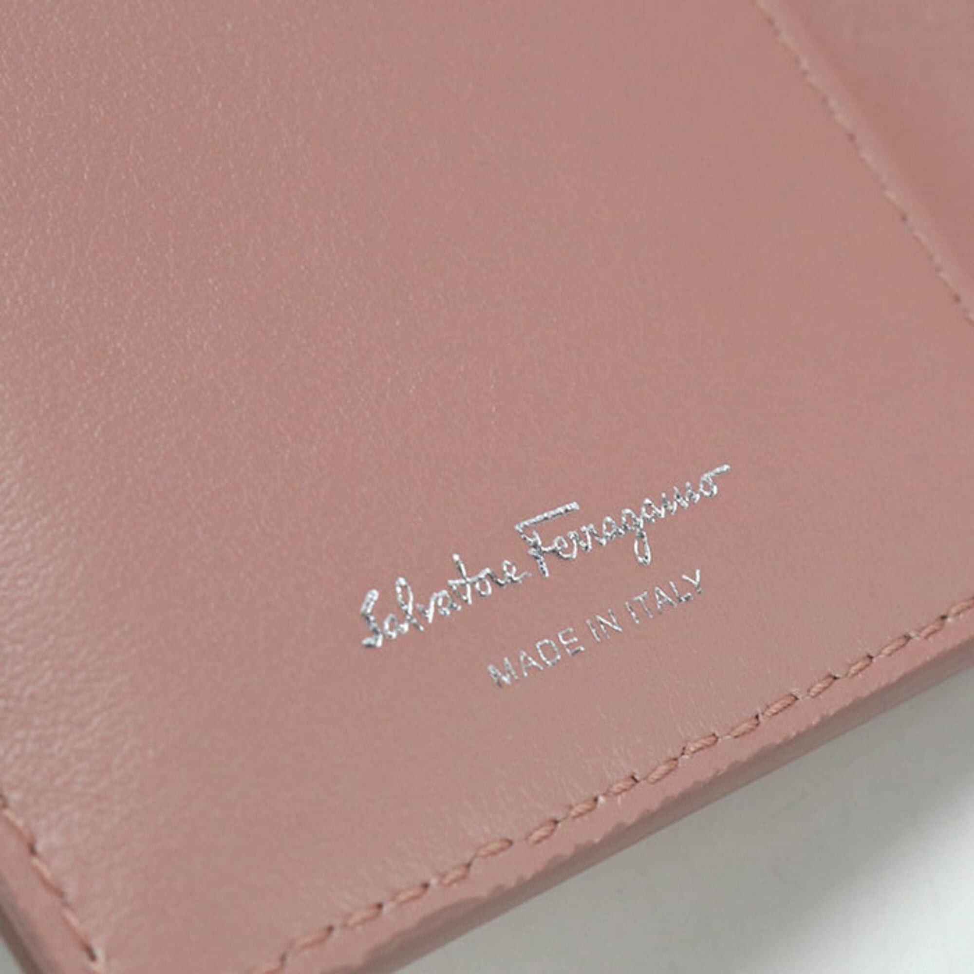 Salvatore Ferragamo Salvatore Ferragamo FERRAGAMO Ferragamo Bi-fold Wallet 22 D665 Gancini Women's Pink Size ONE SIZE - 5 Thumbnail
