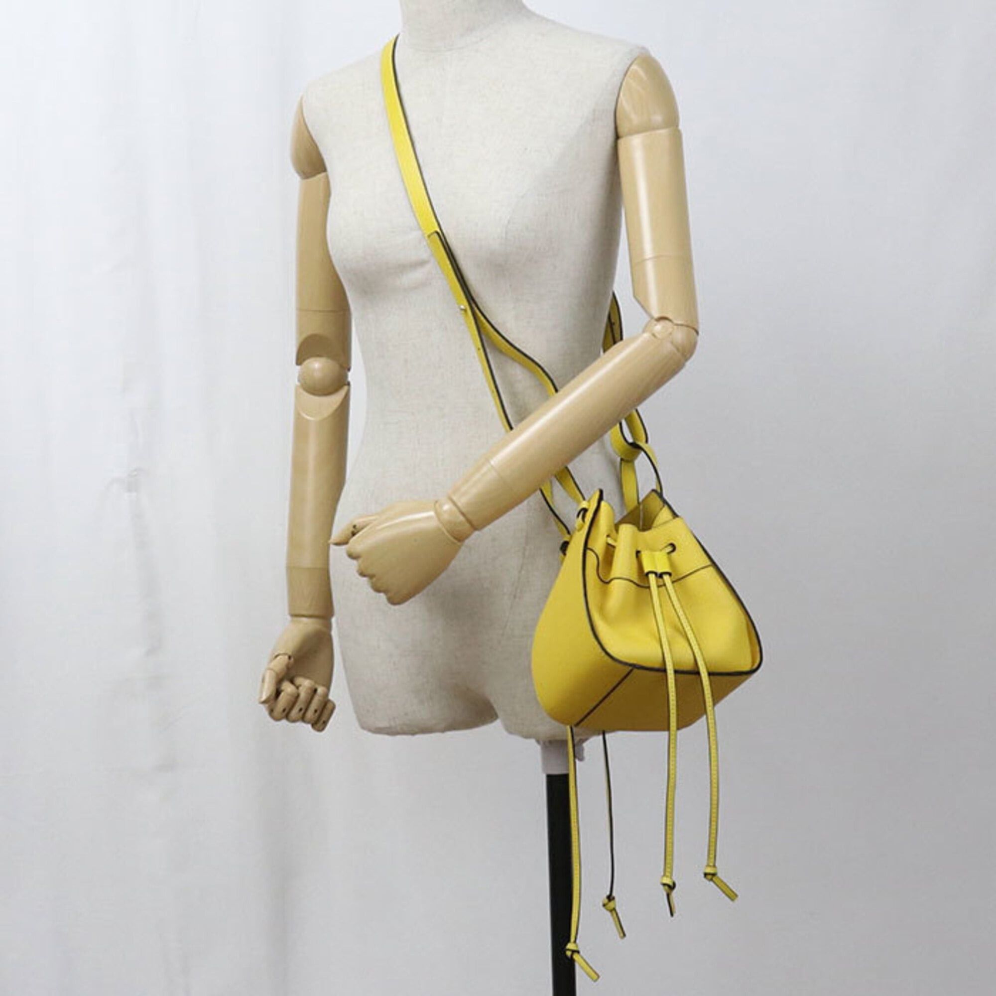 Loewe LOEWE (Loewe) handbag, drawstring bag, 2-way, Hammock Mini, women's, yellow Size ONE SIZE - 8 Thumbnail