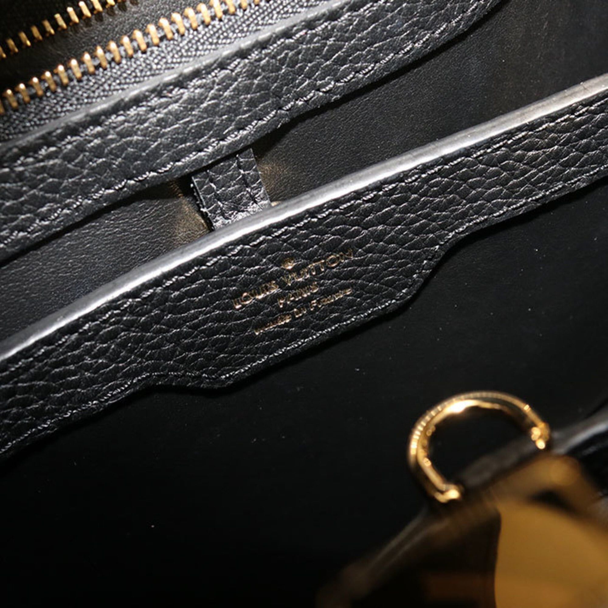 Louis Vuitton Louis Vuitton Capucines PM handbag, Taurillon leather, women's, black. Size ONE SIZE - 2 Thumbnail