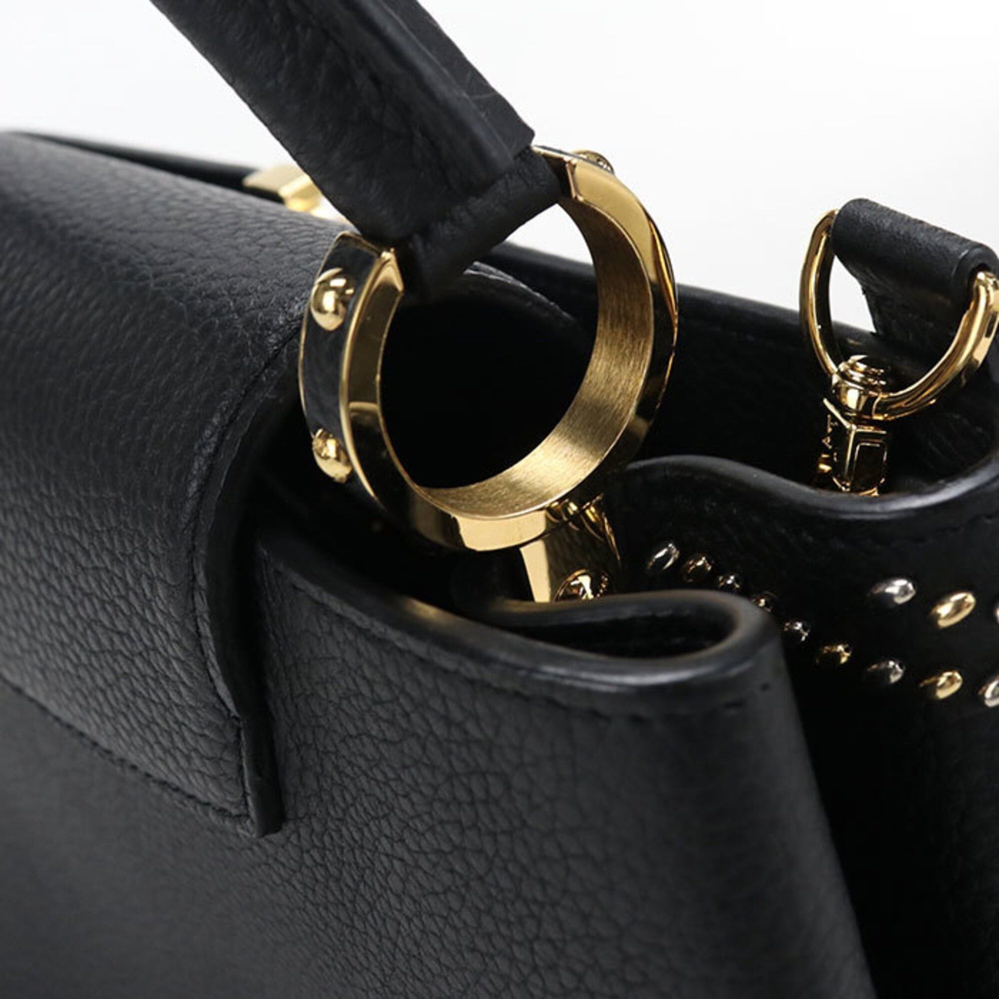 Louis Vuitton Louis Vuitton Capucines PM handbag, Taurillon leather, women's, black. Size ONE SIZE - 3 Thumbnail