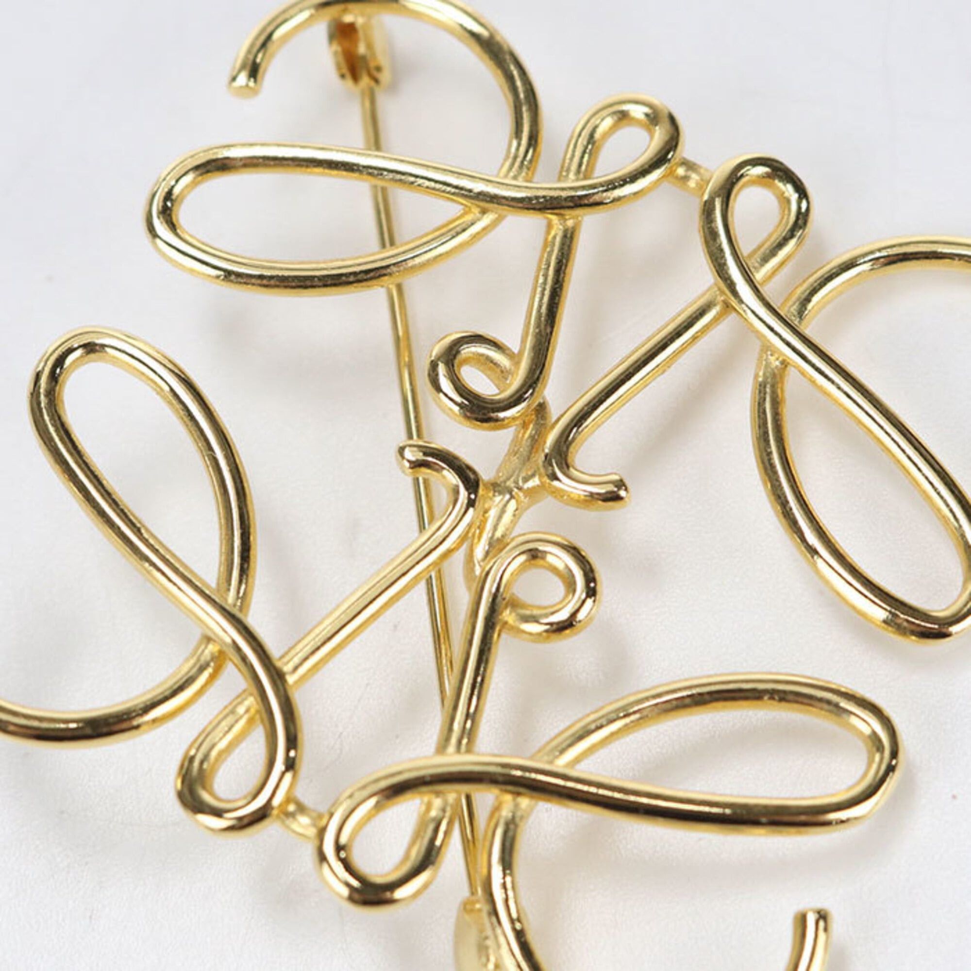 Loewe LOEWE Anagram Brooch for Women, Gold Size ONE SIZE - 5 Thumbnail