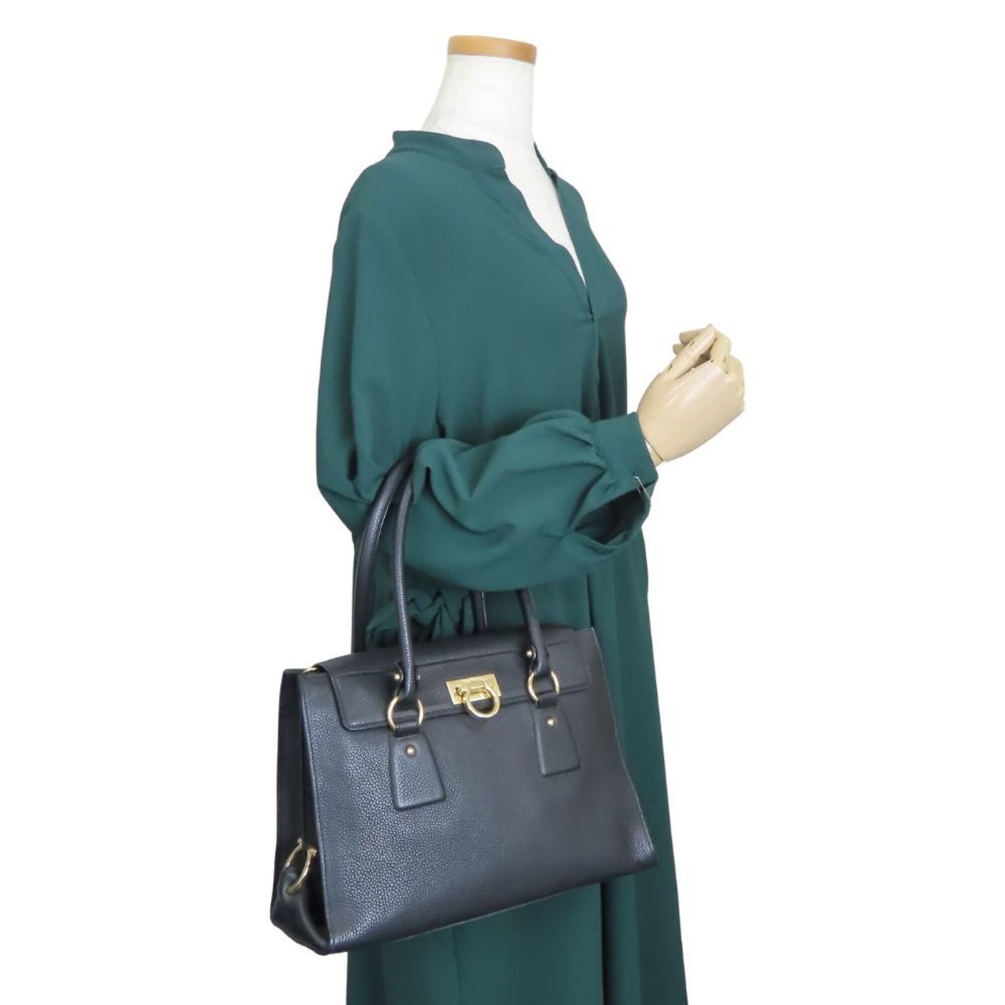 Salvatore Ferragamo Salvatore Ferragamo Gancini Handbag DH-21 F293 Leather Black Gold Hardware Shoulder Bag LOTTY Women's Size ONE SIZE - 24 Thumbnail