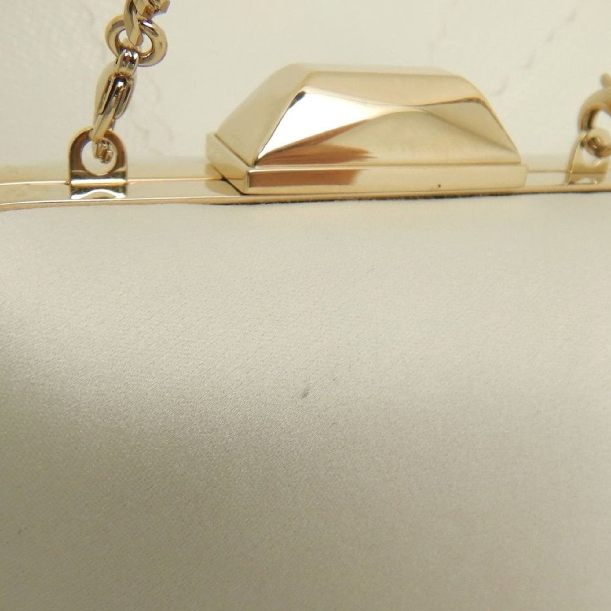 Jimmy Choo JIMMY CHOO Microcloud Clutch Bag, Chain Clutch, Satin, Off-White, Women's, 253759 Size ONE SIZE - 11 Thumbnail
