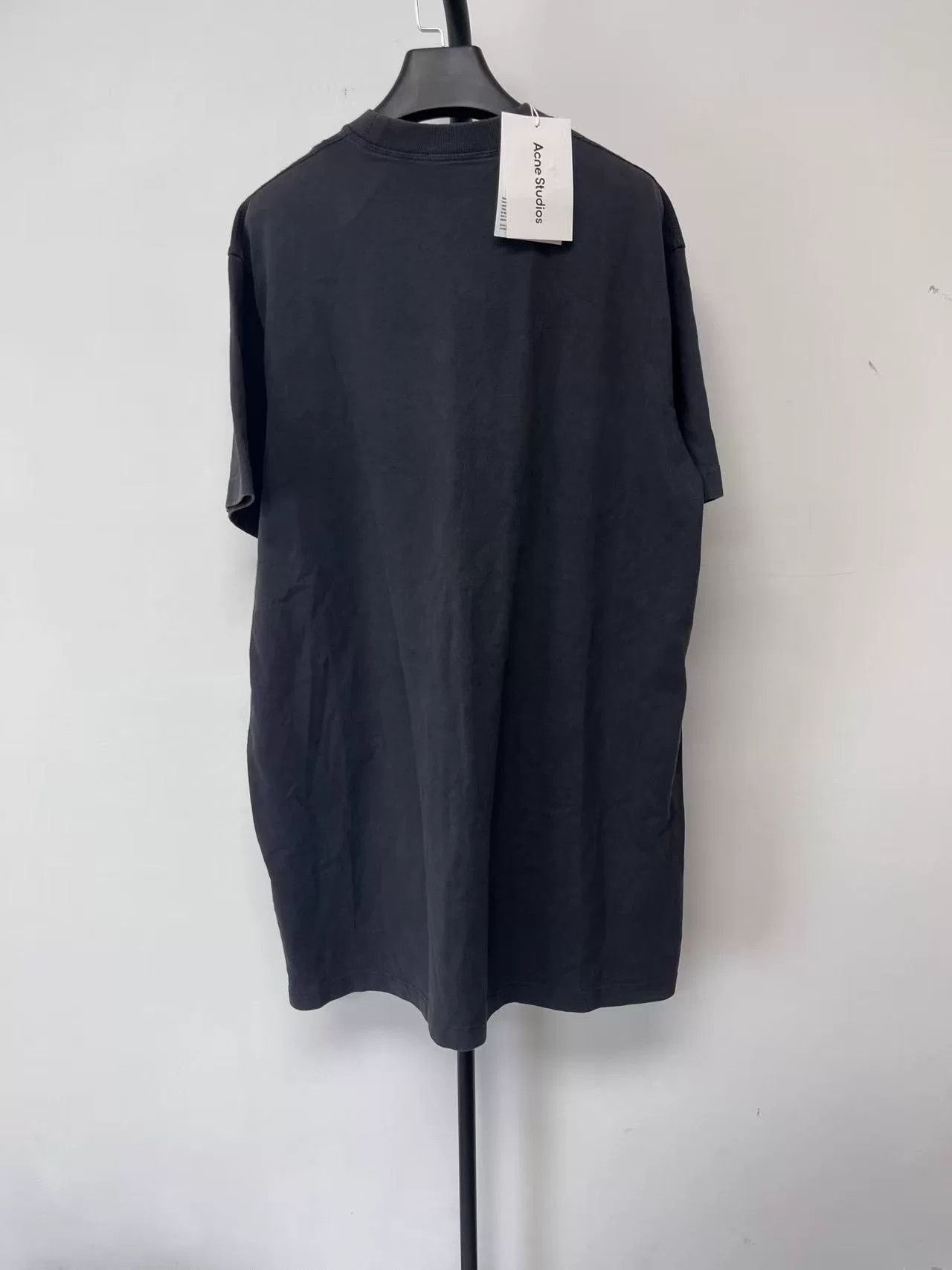 Acne Studios Acne Studios Men's Letter Round Neck T-Shirt Size US S / EU 44-46 / 1 - 2 Thumbnail