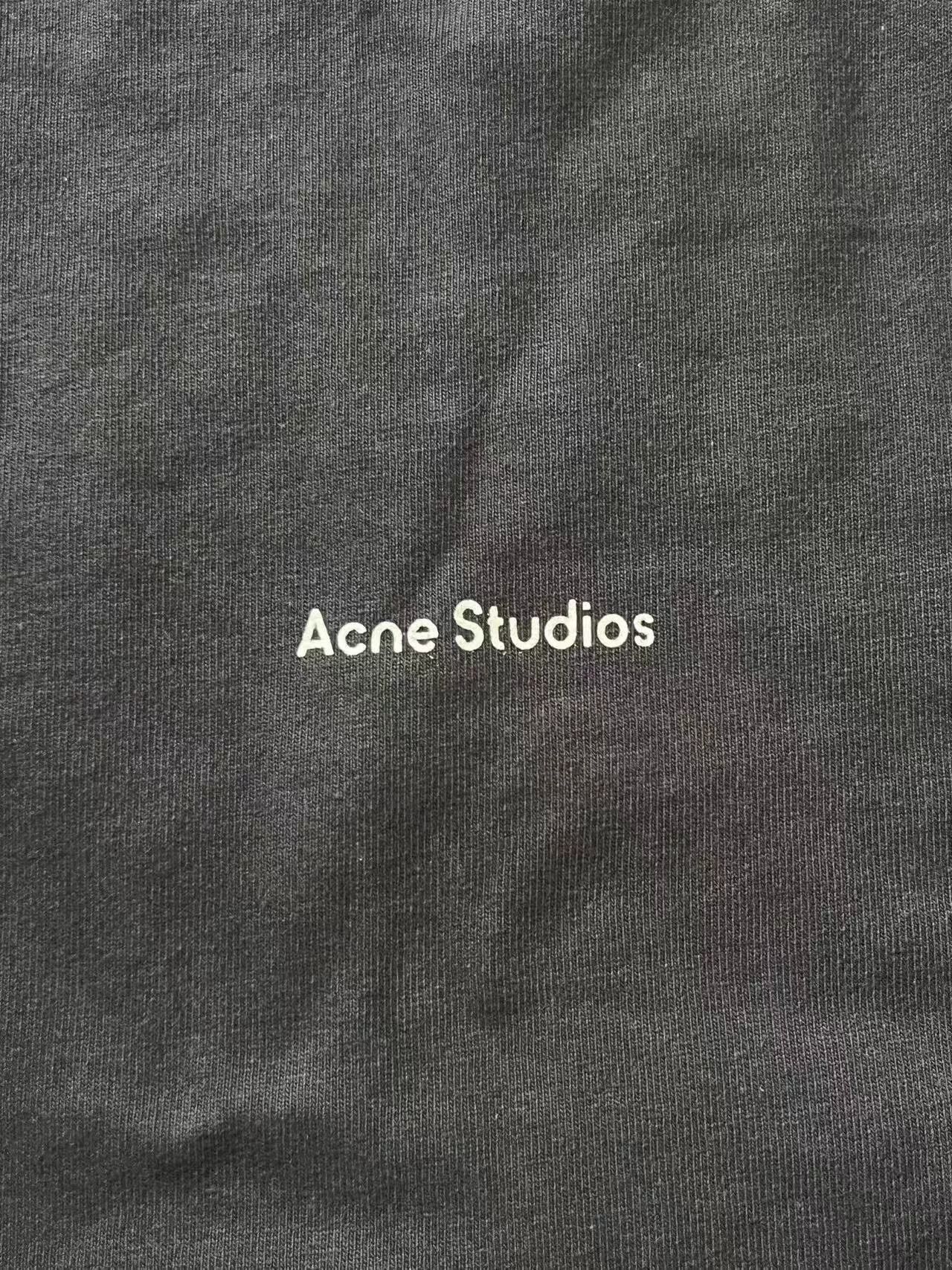 Acne Studios Acne Studios Men's Letter Round Neck T-Shirt Size US S / EU 44-46 / 1 - 3 Thumbnail