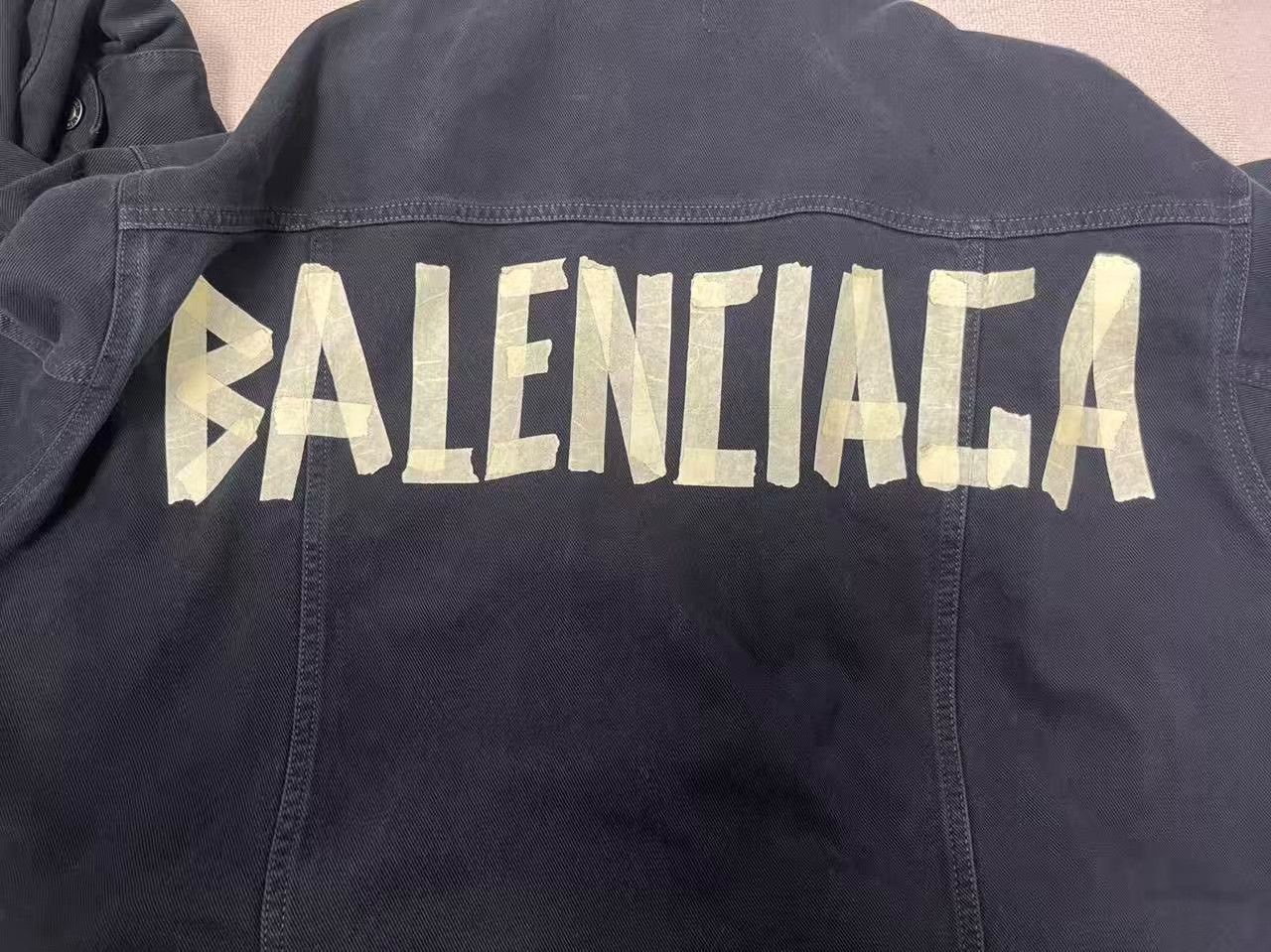 Balenciaga Balenciaga Logo Single-Breasted Denim Jacket Men's Size US S / EU 44-46 / 1 - 3 Thumbnail