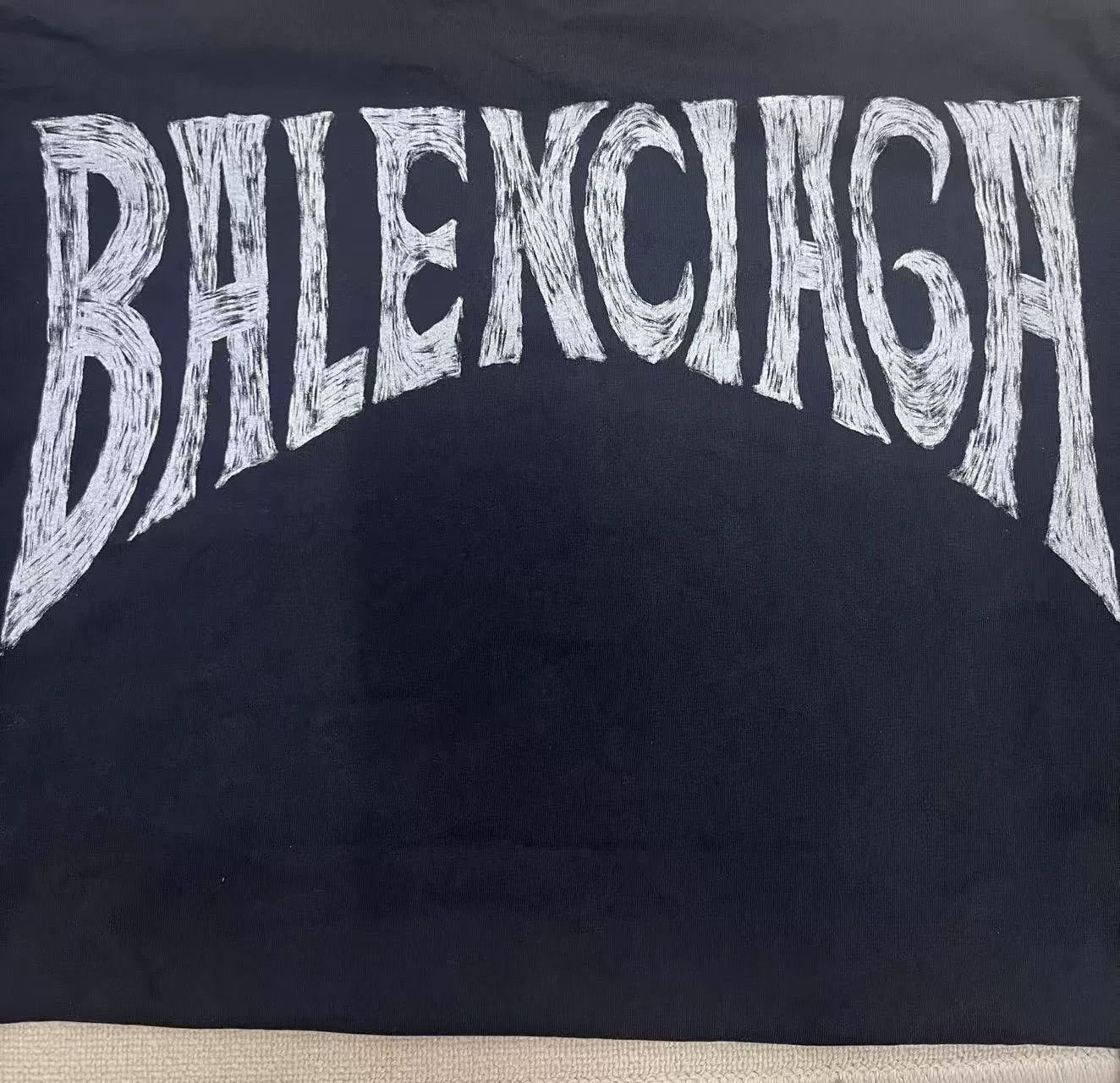 Balenciaga Balenciaga Men's Logo Print Long-Sleeve T-Shirt Size US S / EU 44-46 / 1 - 3 Thumbnail