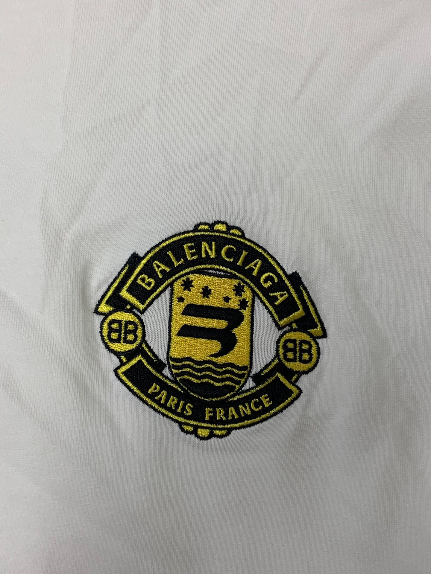 Balenciaga Balenciaga Men's Badge Crewneck Short Sleeve T-Shirt Size US L / EU 52-54 / 3 - 3 Thumbnail