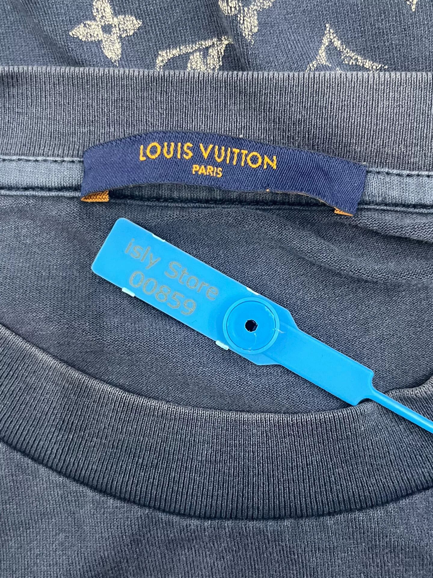 Louis Vuitton Louis Vuitton Monogram Gradient Print Crew Neck T-shirt Size US XS / EU 42 / 0 - 5 Thumbnail