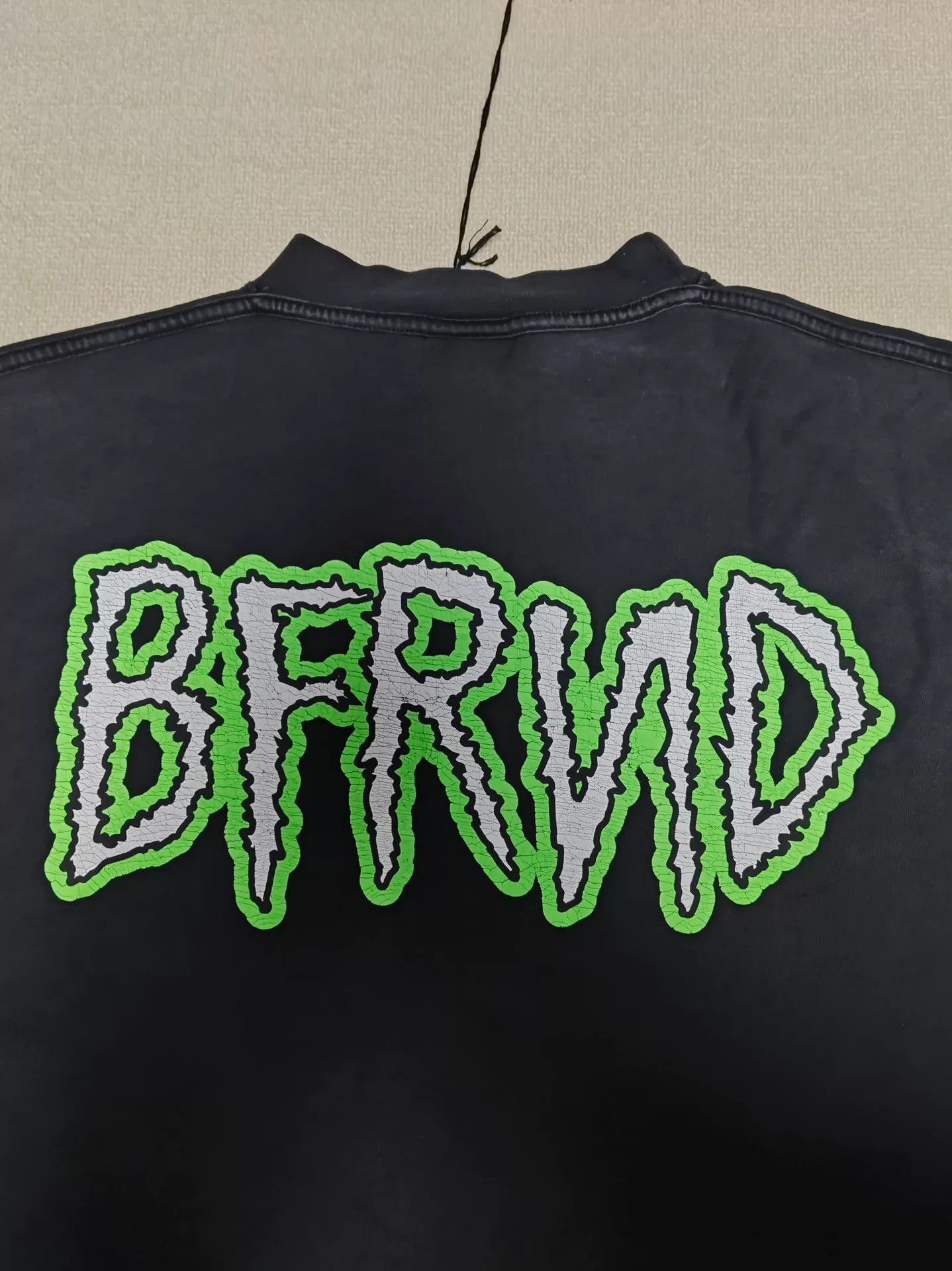 Balenciaga Balenciaga 24SS Bfrnd Band Distressed Tee Size US S / EU 44-46 / 1 - 5 Thumbnail