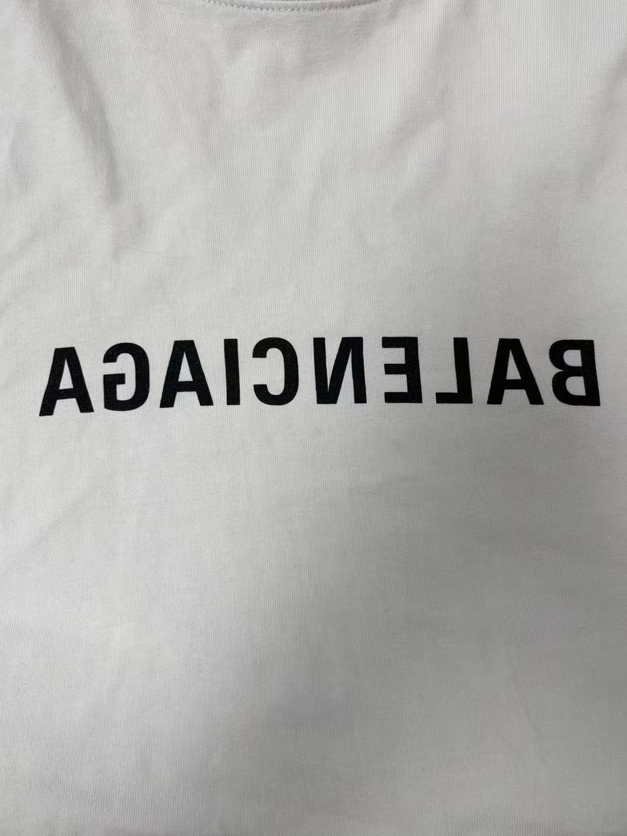 Balenciaga Balenciaga Logo Print Crewneck Short-Sleeve T-Shirt Unisex Size US XL / EU 56 / 4 - 3 Thumbnail