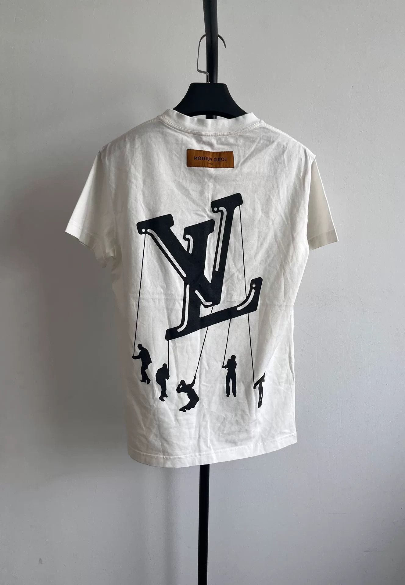 Louis Vuitton Louis Vuitton Paratrooper Print Men's T-shirt Size US XS / EU 42 / 0 - 2 Thumbnail