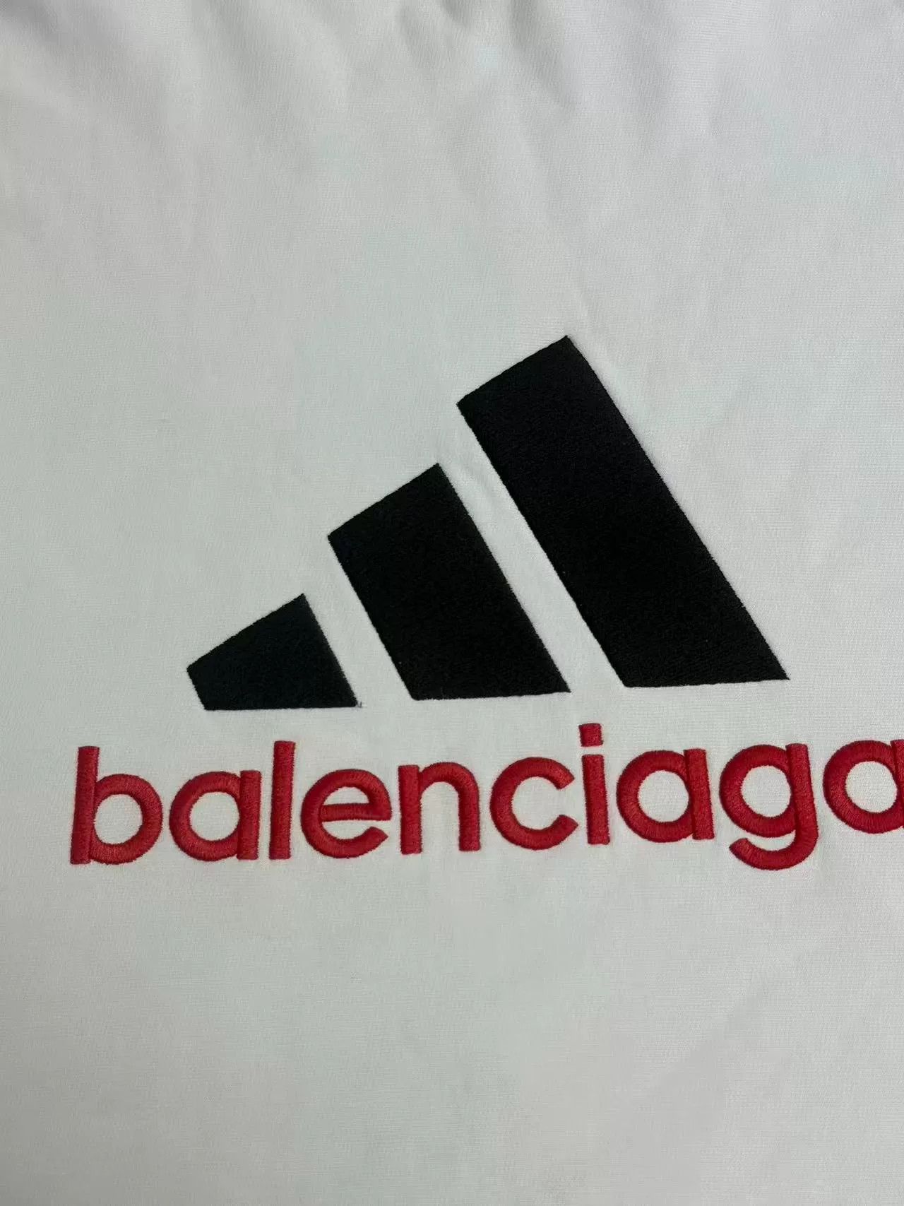 Balenciaga Balenciaga Co-branded Printed Crew Neck Sweatshirt Size US XL / EU 56 / 4 - 3 Thumbnail