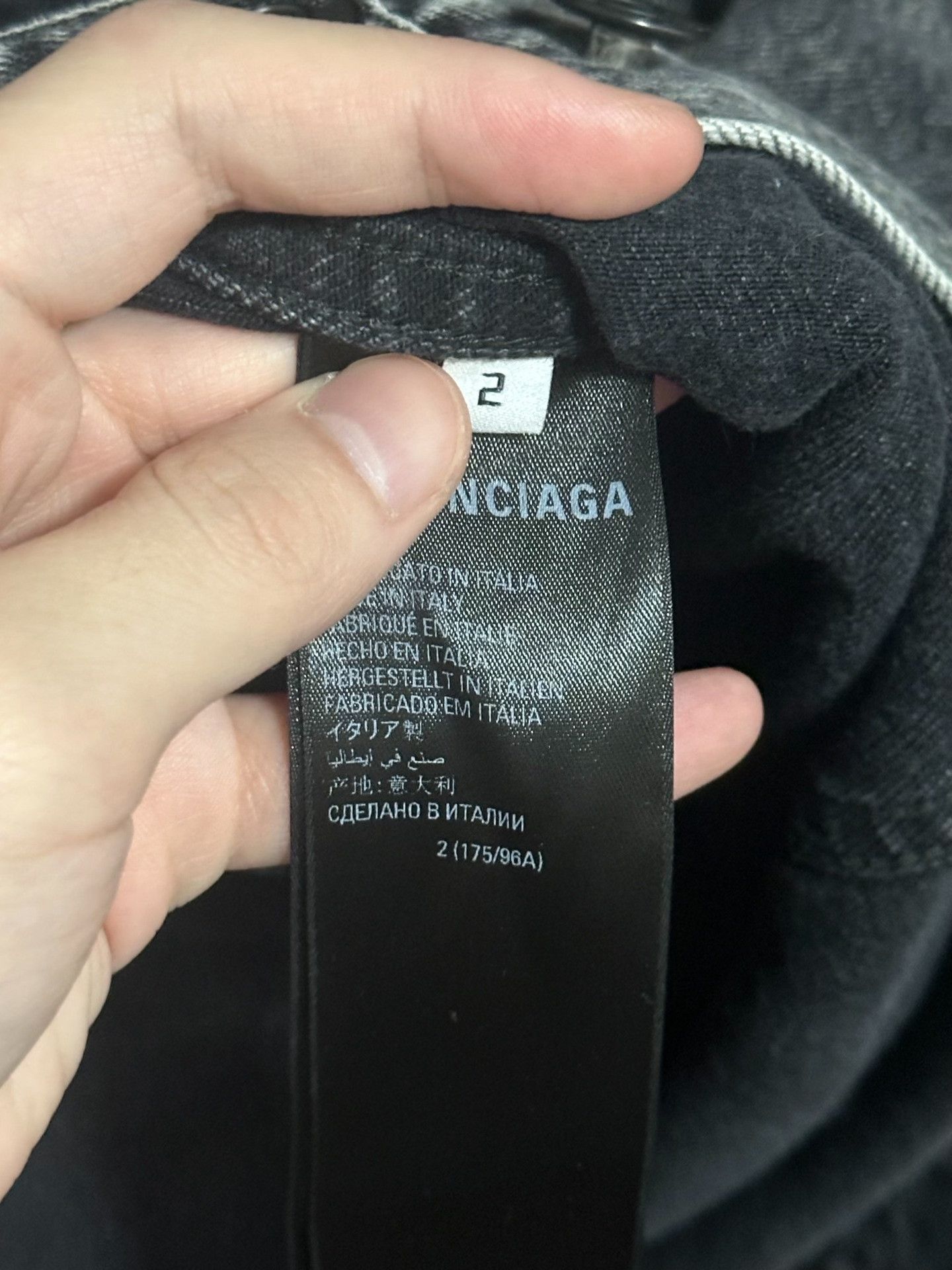 Balenciaga Balenciaga Metal Print Denim Jacket Size M Size US M / EU 48-50 / 2 - 3 Thumbnail