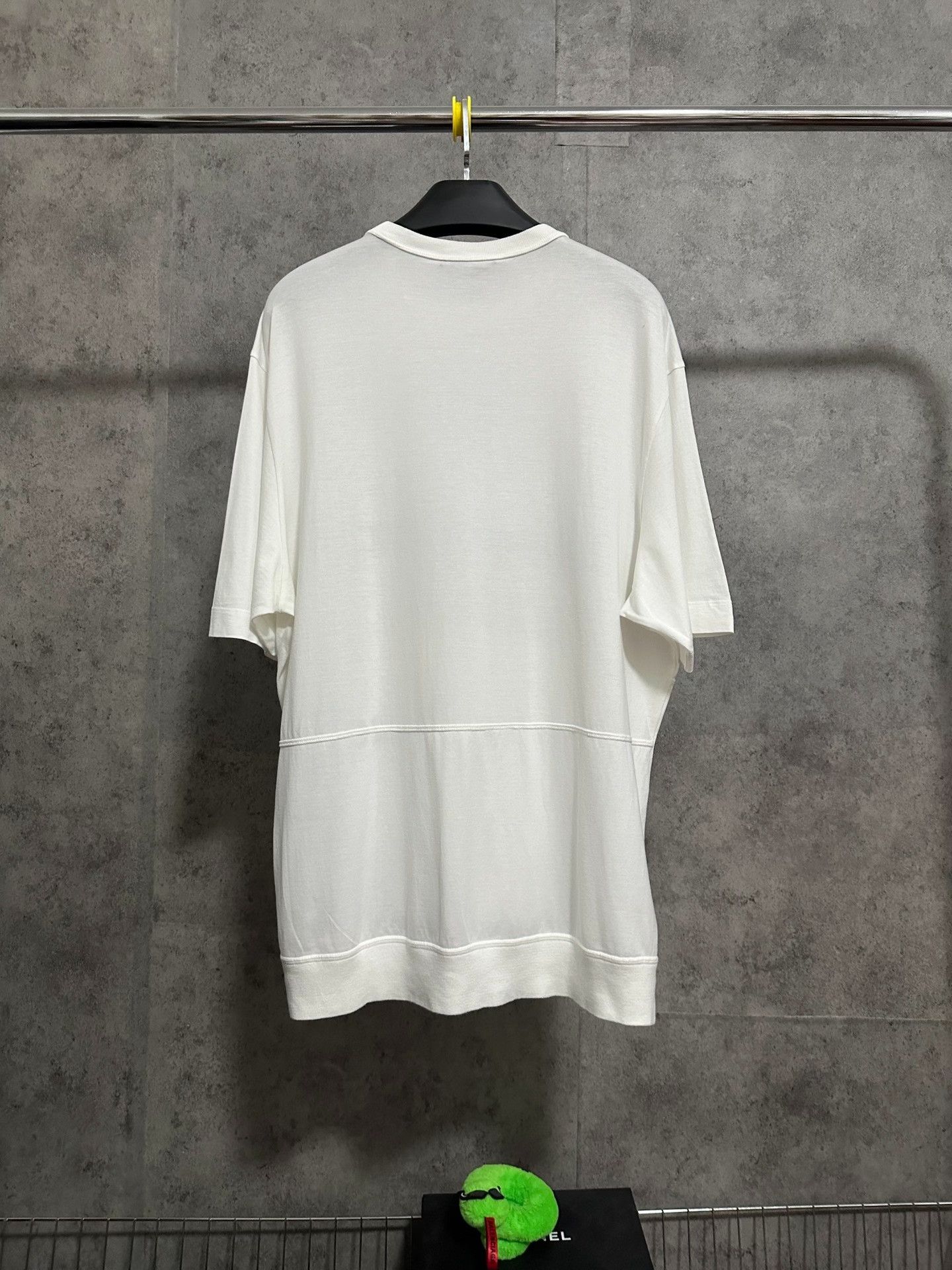 Louis Vuitton Louis Vuitton Logo Print T-Shirt S Size US S / EU 44-46 / 1 - 4 Thumbnail