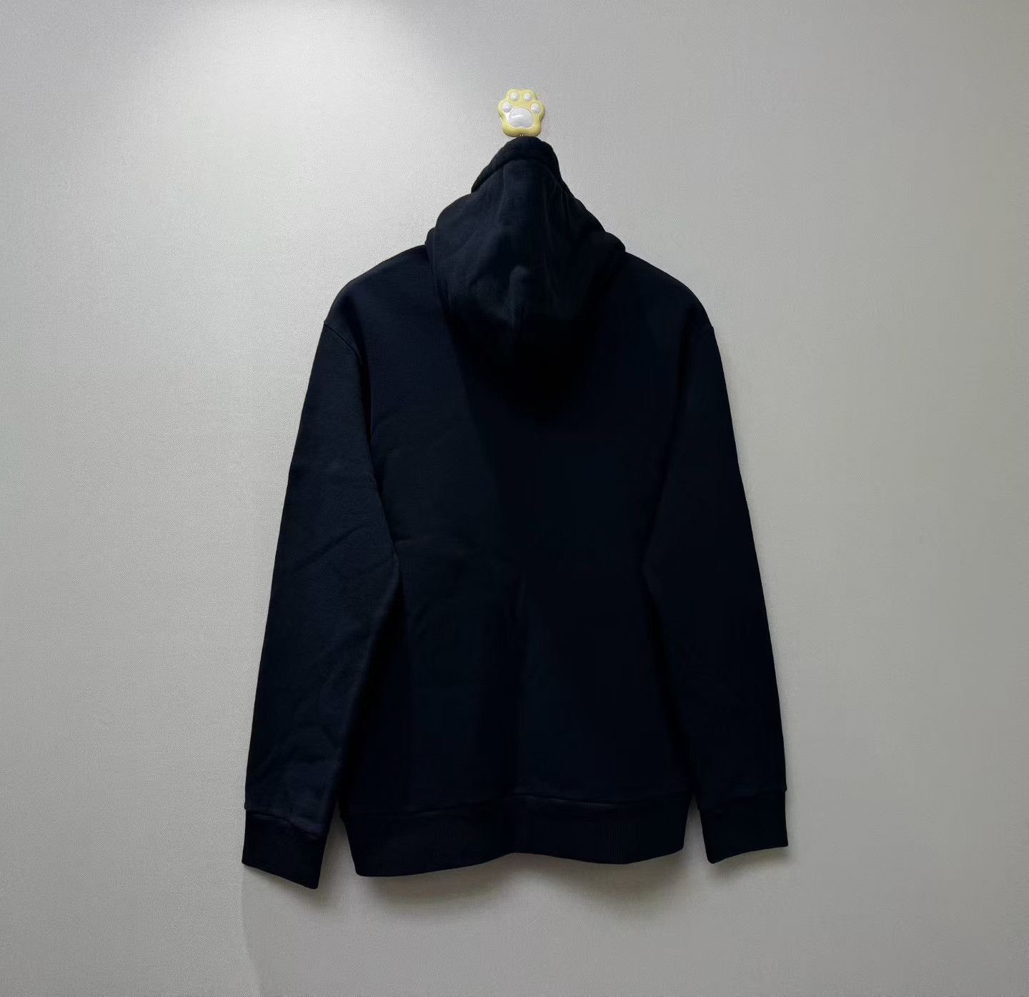 Louis Vuitton Louis Vuitton Pin Embroidered Hoodie XL Size US XL / EU 56 / 4 - 4 Thumbnail