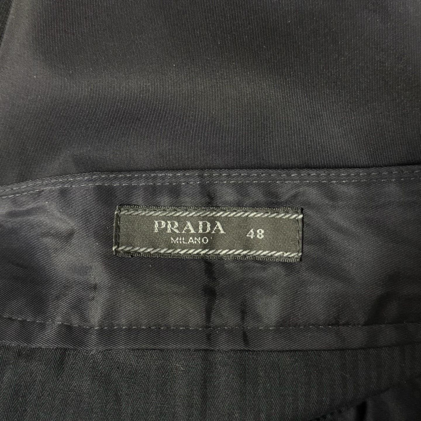 Prada Prada Re-Nylon Triangle Logo Shorts Size 48 Size US 32 / EU 48 - 3 Thumbnail