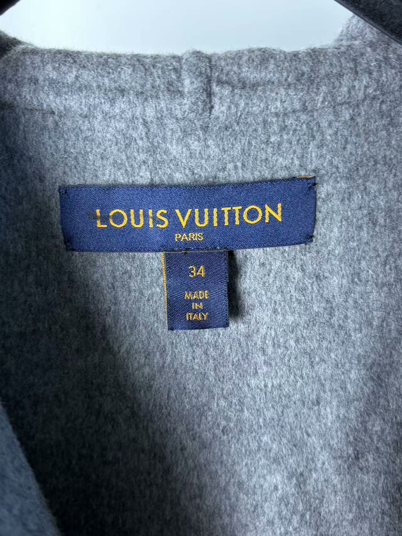 Louis Vuitton Louis Vuitton White Light Jacket m Men Size US M / EU 48-50 / 2 - 3 Thumbnail