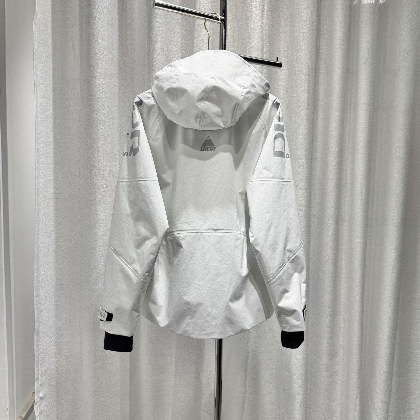 Dior Dior x Descente Reflective Ski Jacket Size 50 Size US M / EU 48-50 / 2 - 2 Thumbnail