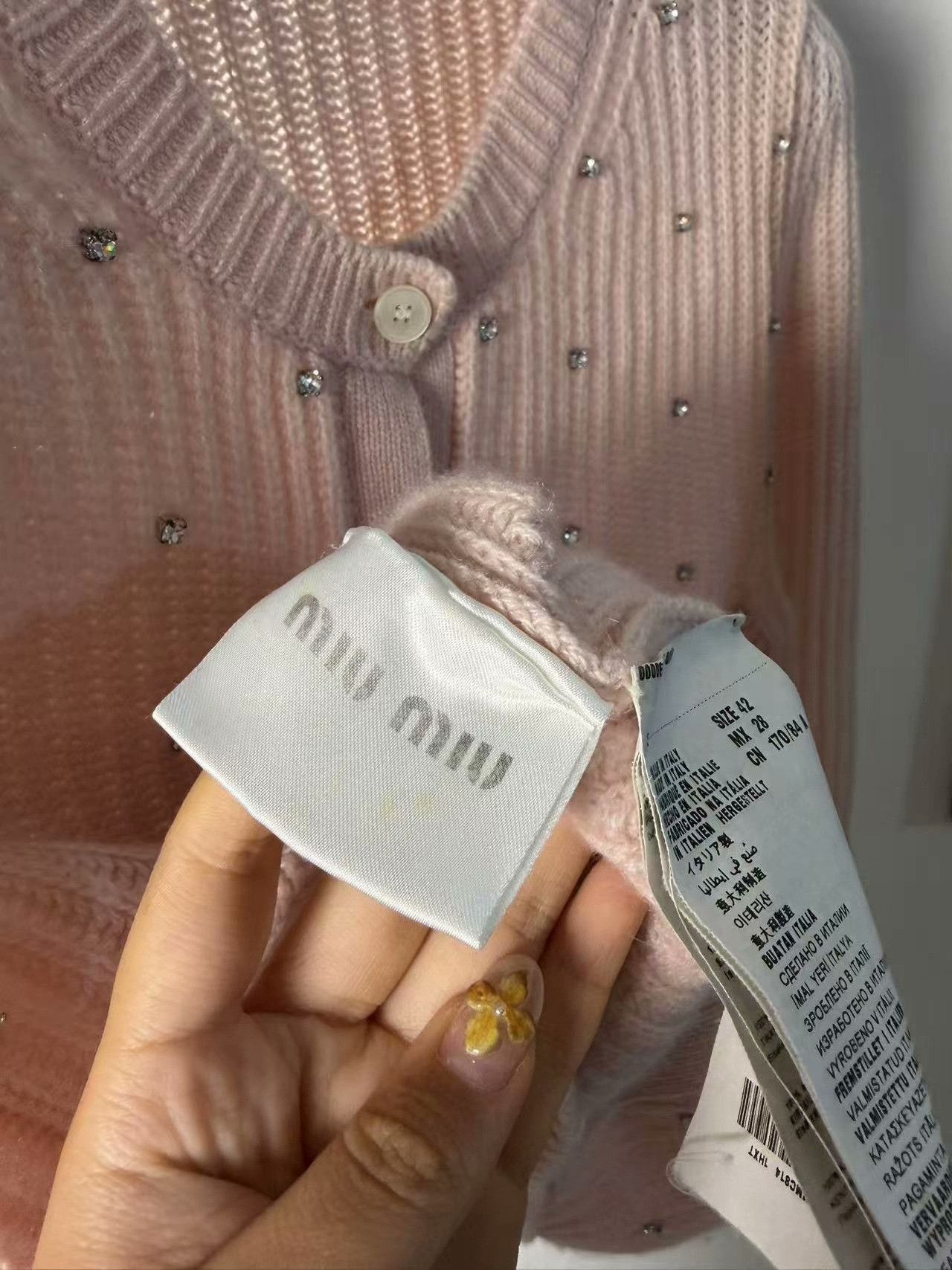 Miu Miu Miu Miu White Sweater M Women Size M / US 6-8 / IT 42-44 - 3 Thumbnail