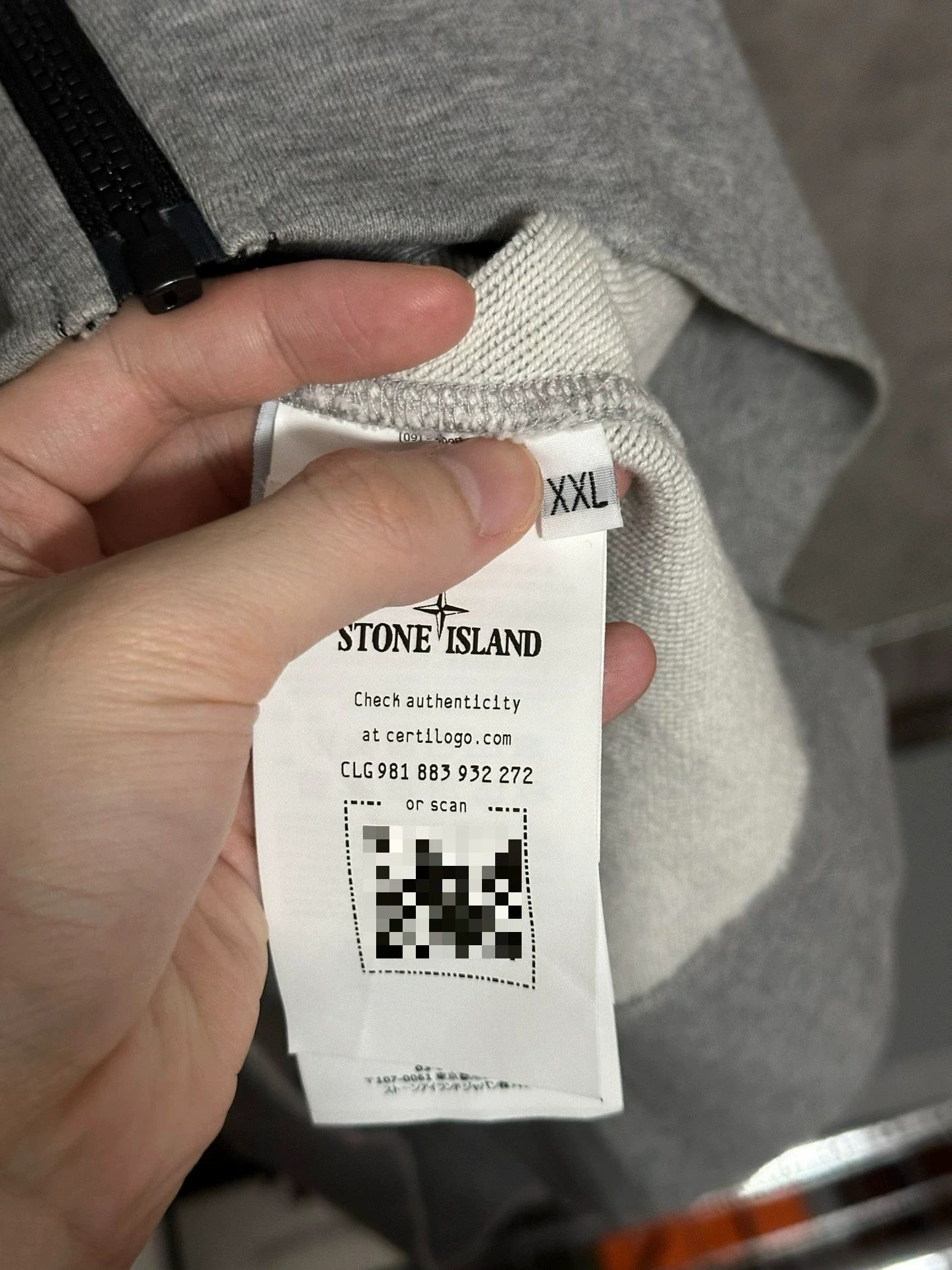 Stone Island Stone Island Gray Logo Patch Zip Sweatshirt XXL Size US XXL / EU 58 / 5 - 3 Thumbnail