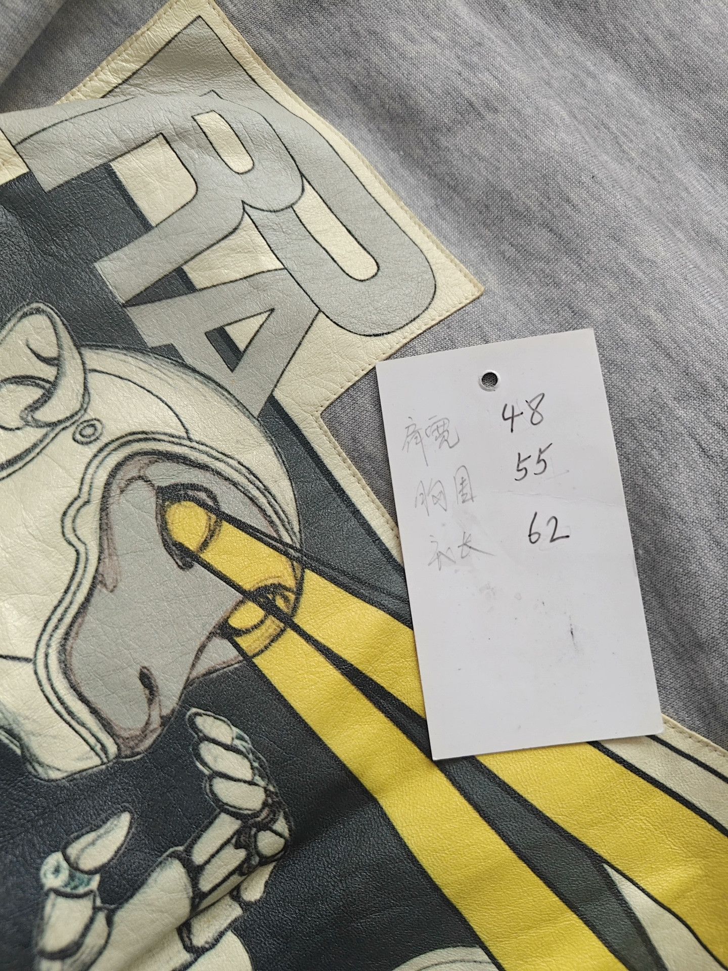 Prada Prada White Hoodie s Men Size US S / EU 44-46 / 1 - 5 Thumbnail