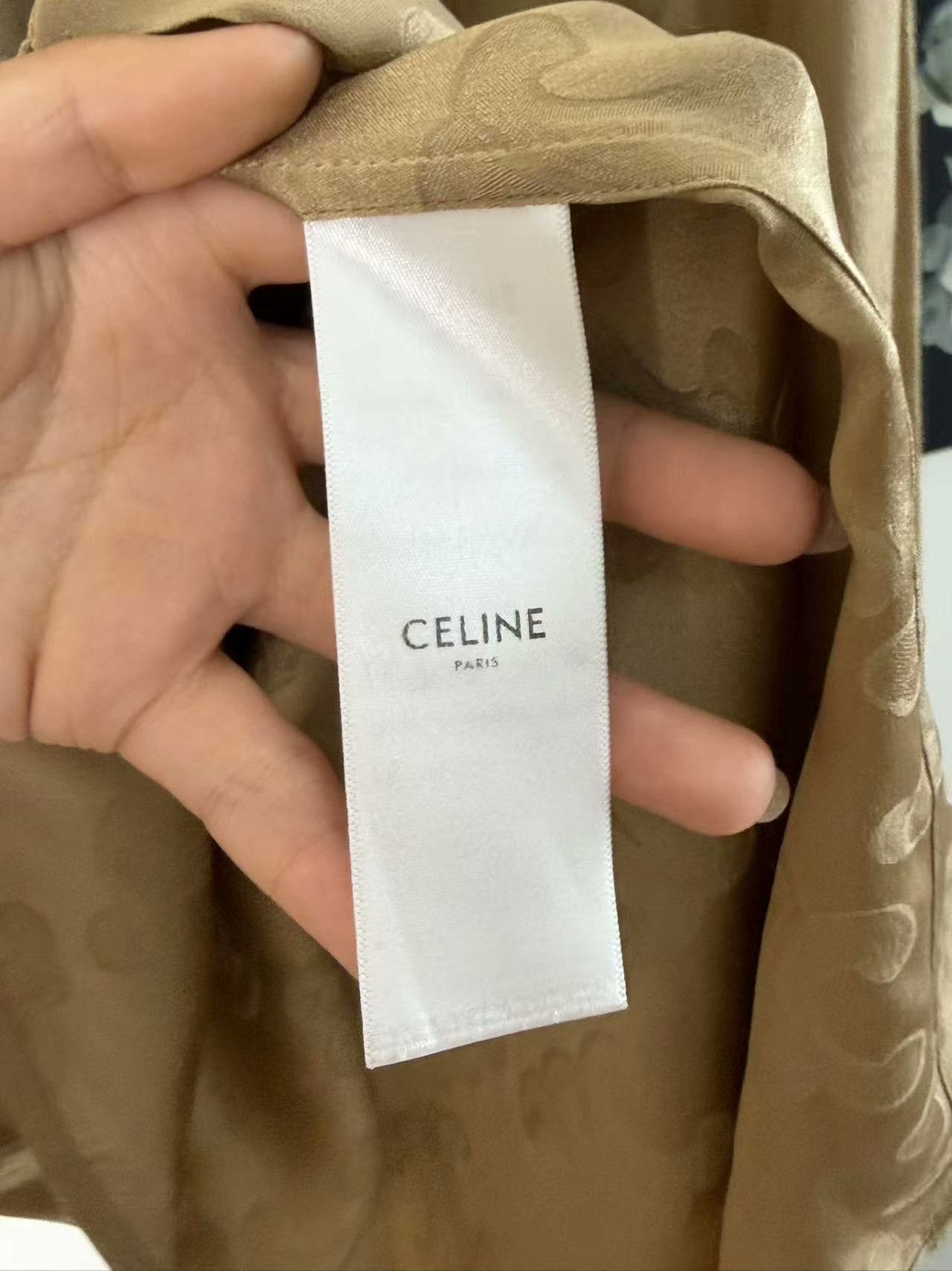 Celine Celine Silk White Button Up M Women Size M / US 6-8 / IT 42-44 - 4 Thumbnail