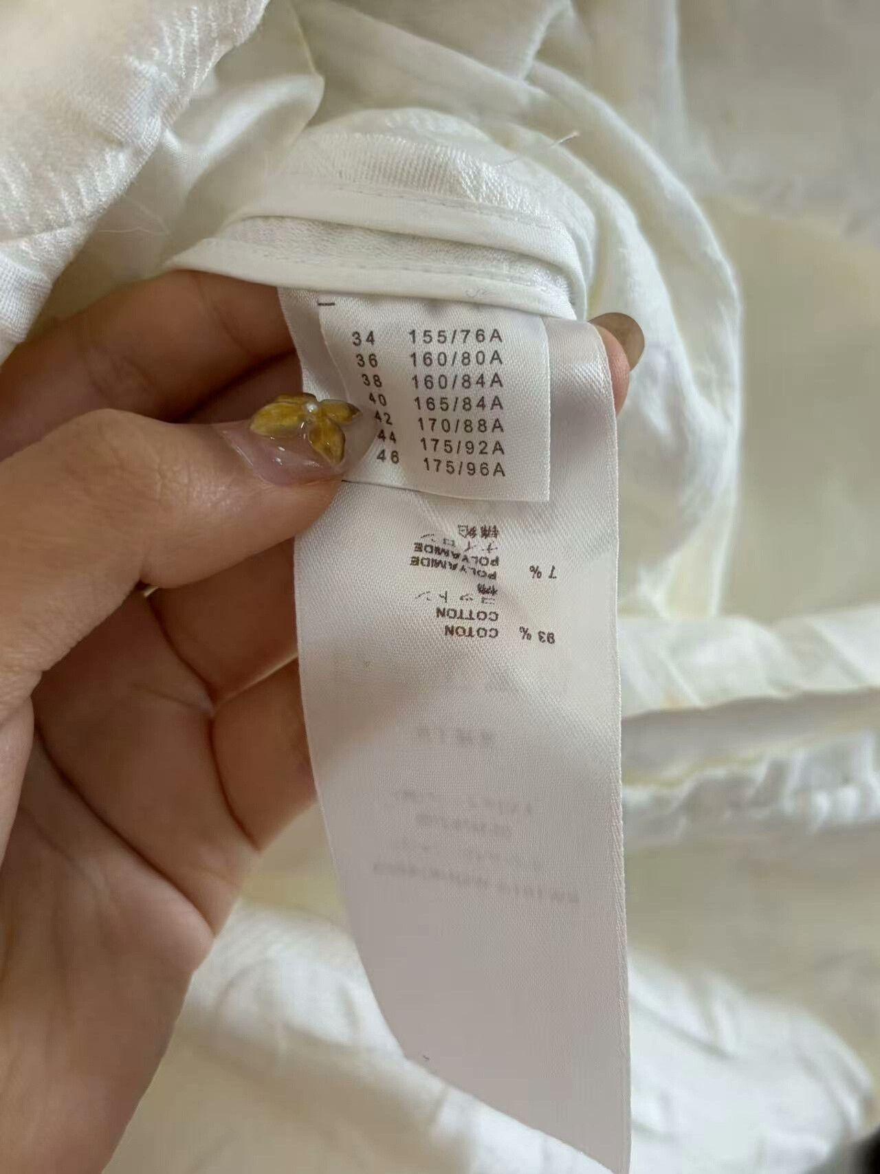 Louis Vuitton Louis Vuitton White T-Shirt M Women Size M / US 6-8 / IT 42-44 - 3 Thumbnail