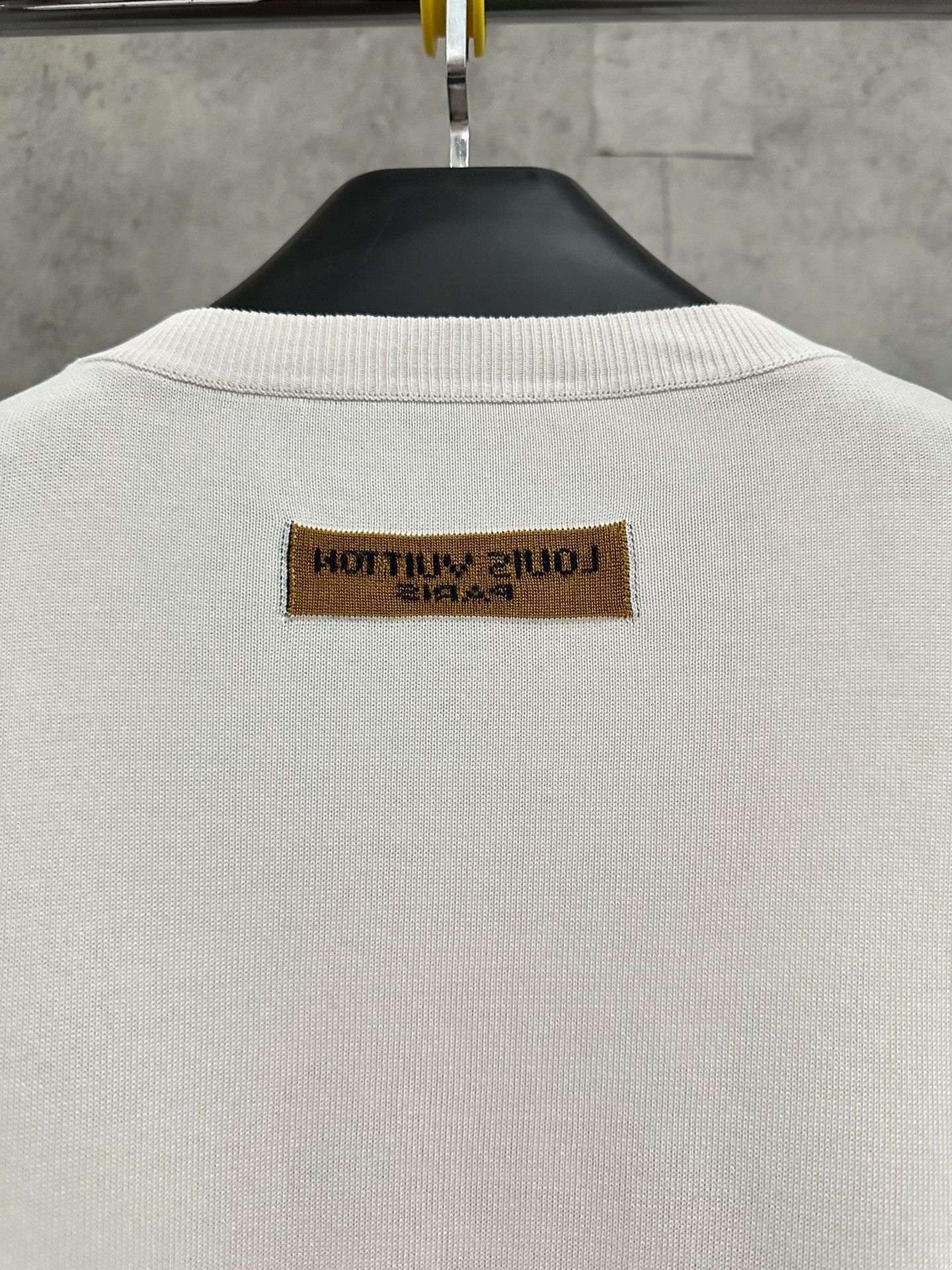 Louis Vuitton Louis Vuitton Intarsia Logo Knit T-Shirt M Size US M / EU 48-50 / 2 - 5 Thumbnail