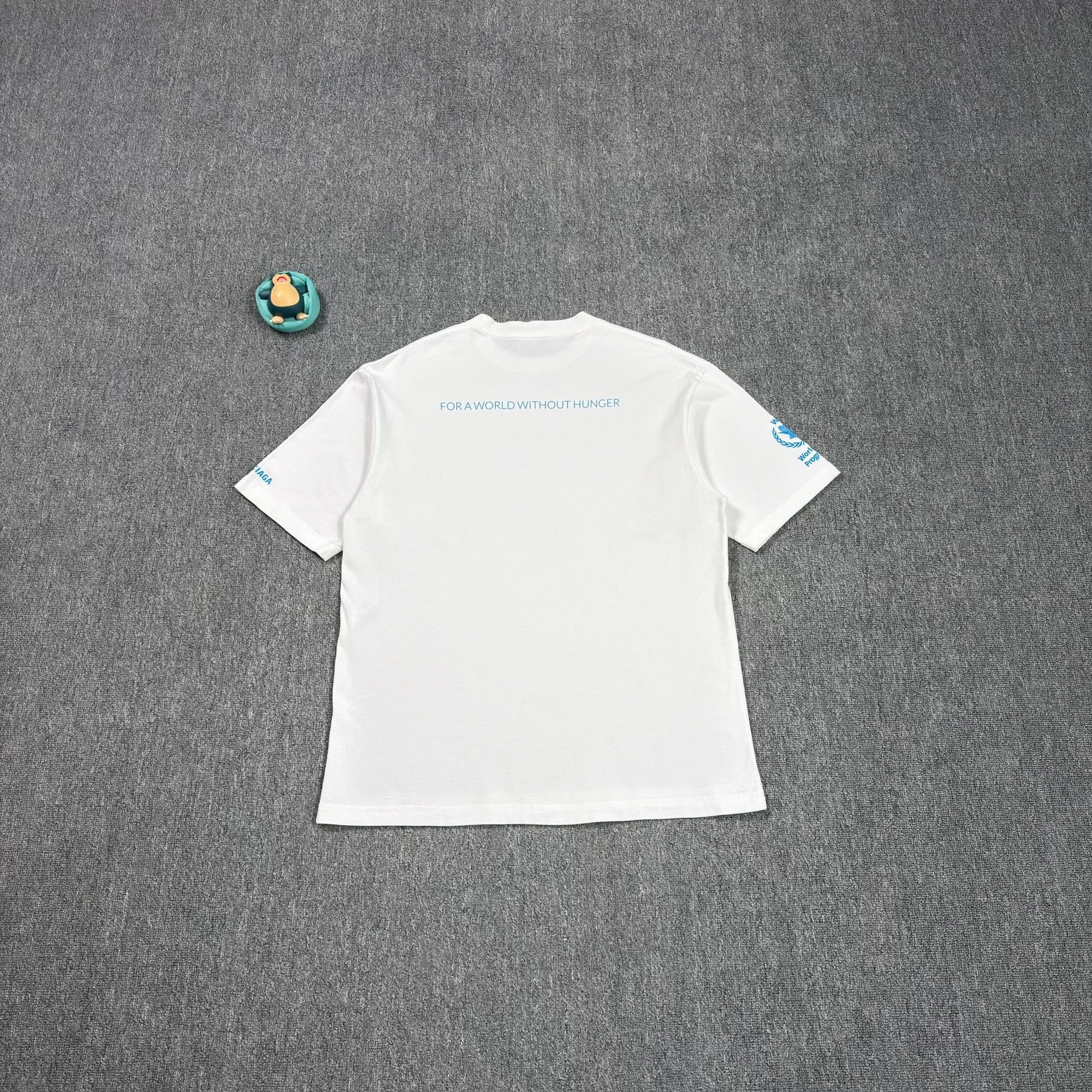 Balenciaga Balenciaga WFP World Food Programme T-Shirt S Size US S / EU 44-46 / 1 - 2 Thumbnail