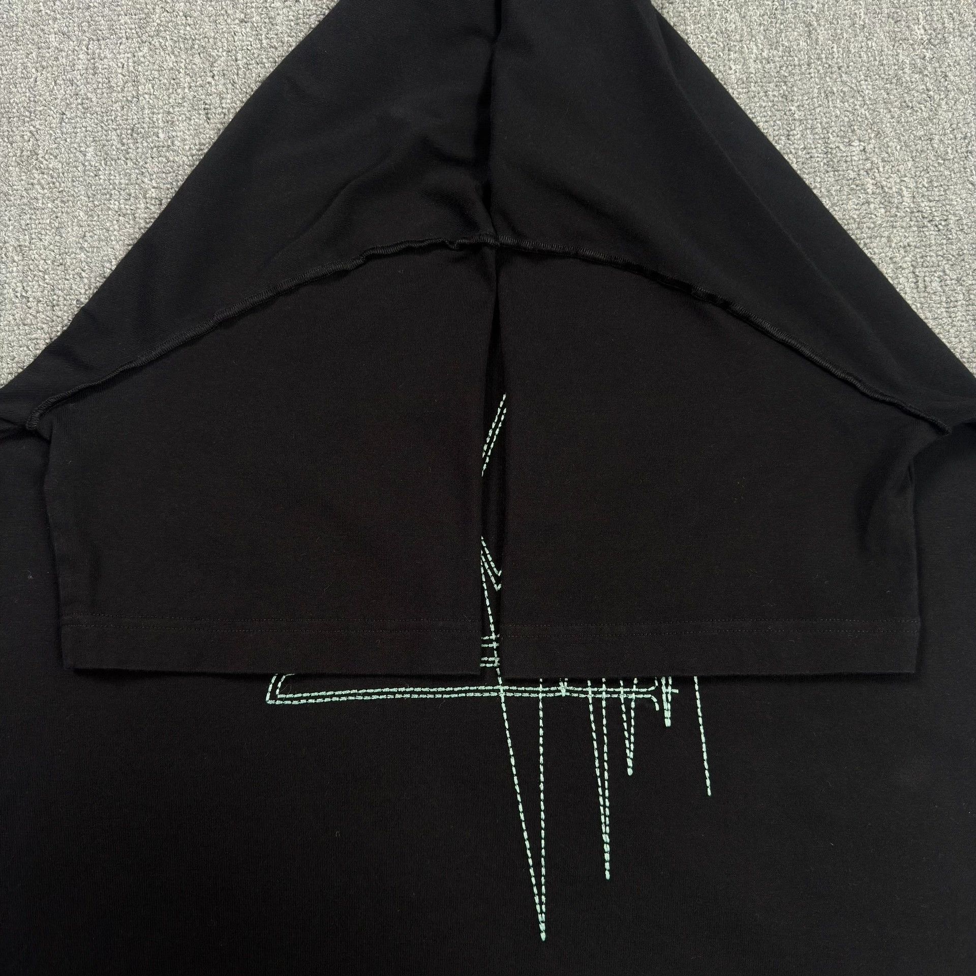 Louis Vuitton Louis Vuitton Heartbeat Logo T-Shirt M Size US M / EU 48-50 / 2 - 4 Thumbnail