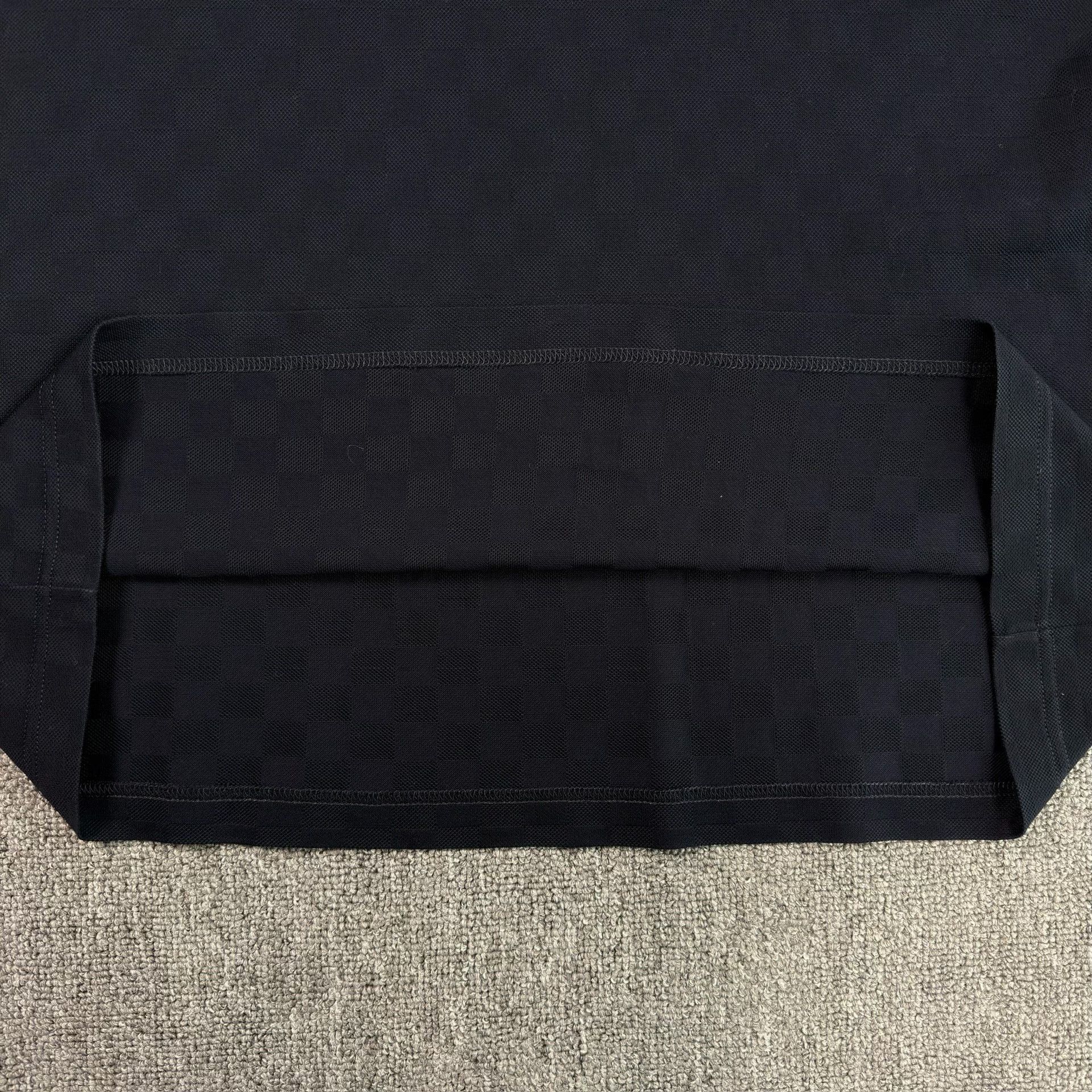 Louis Vuitton Louis Vuitton Damier Pattern Polo Size 4L Size US XXL / EU 58 / 5 - 5 Thumbnail