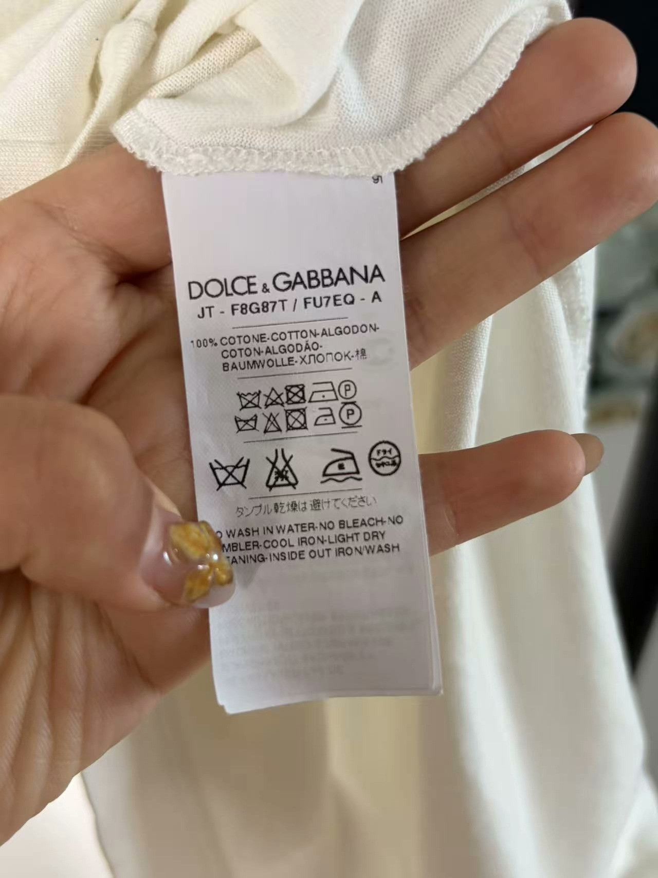 Dolce & Gabbana Dolce & Gabbana White T-Shirt M Women Size M / US 6-8 / IT 42-44 - 3 Thumbnail